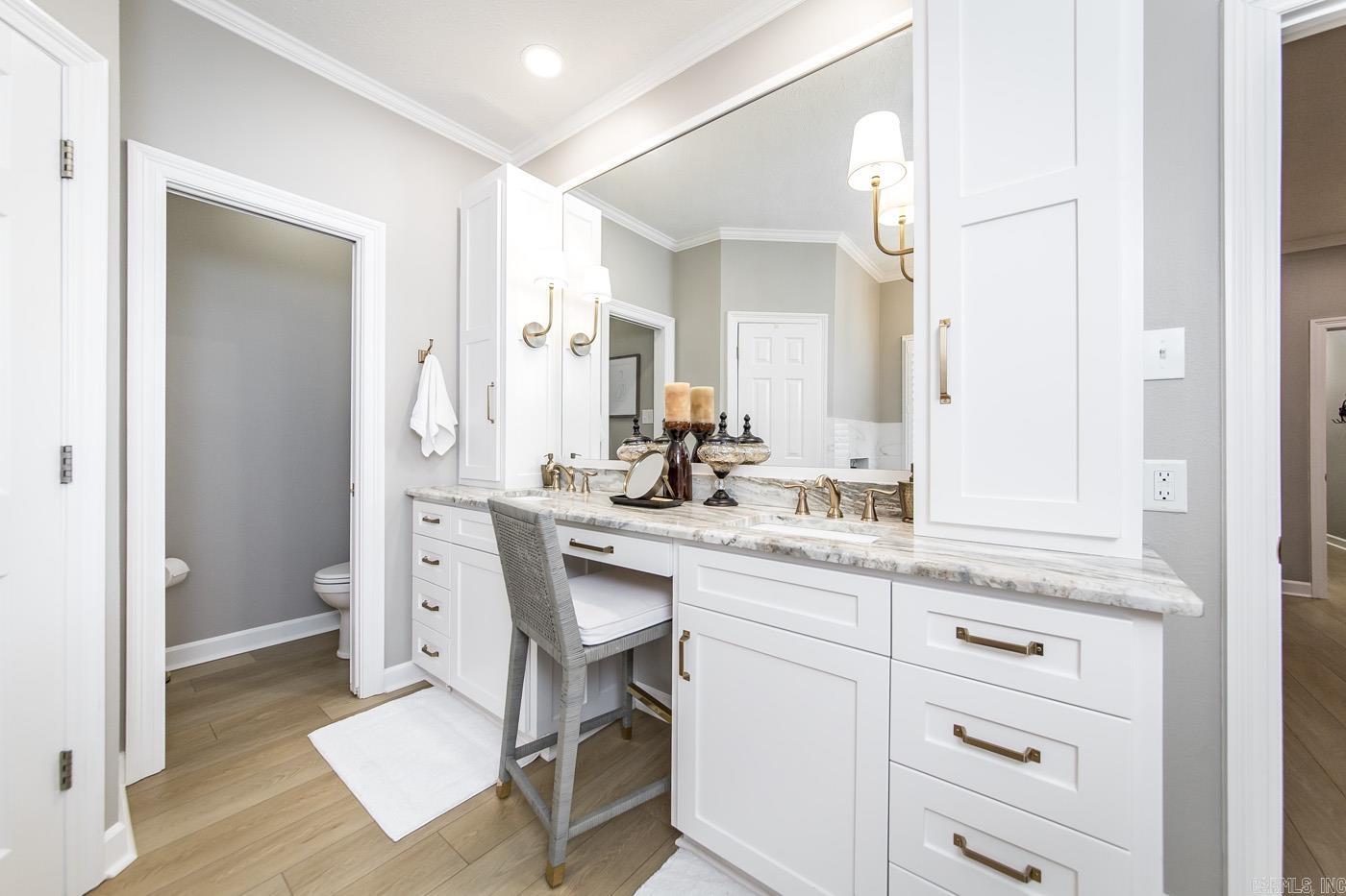 WINDCREST - Residential