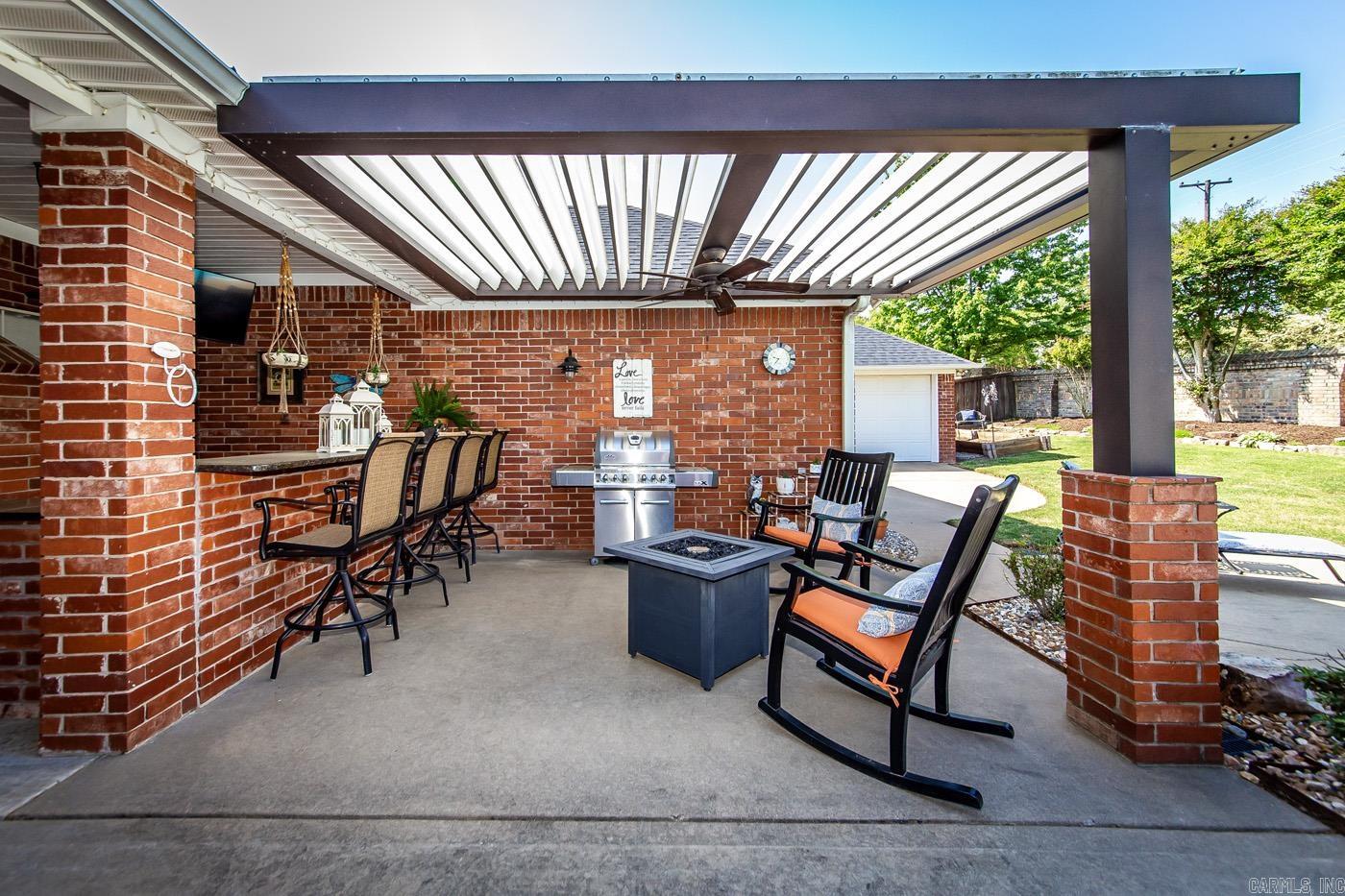 WINDCREST - Residential