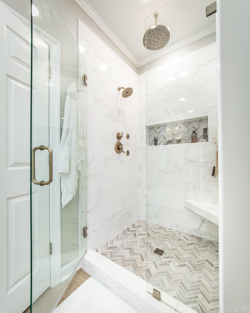 WINDCREST - Residential