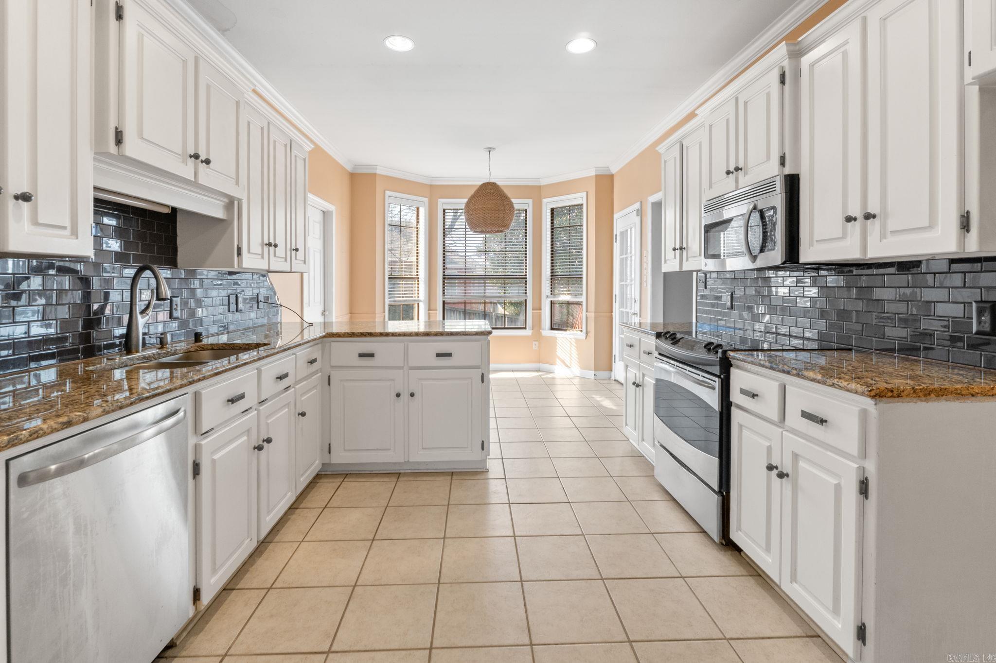 CHENAL VALLEY DUQUESNE COMMUNITY - Residential