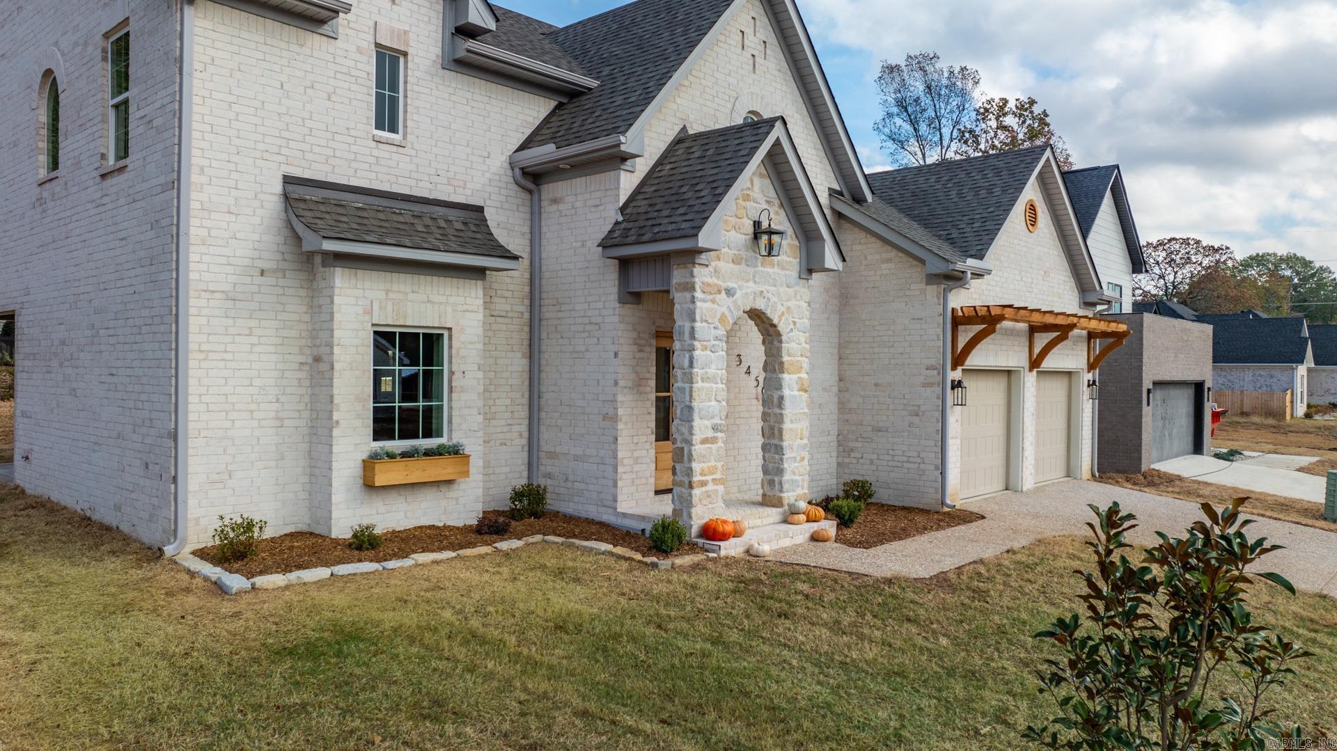 SYLVIA SPRINGS SUBDIVISION - Residential