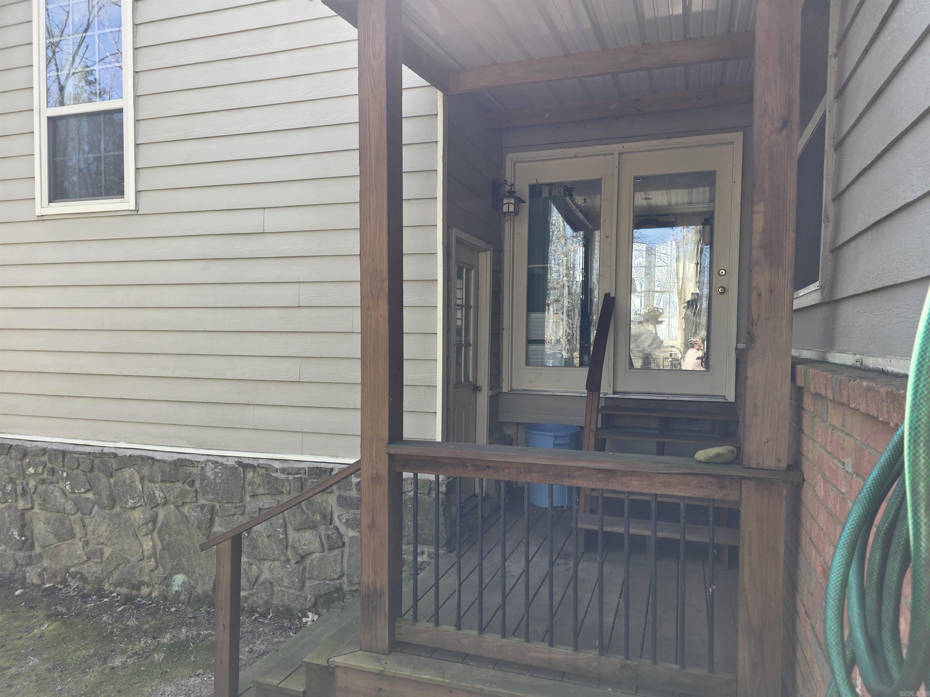 SKYPOINT ESTATES - LAKE - Residential