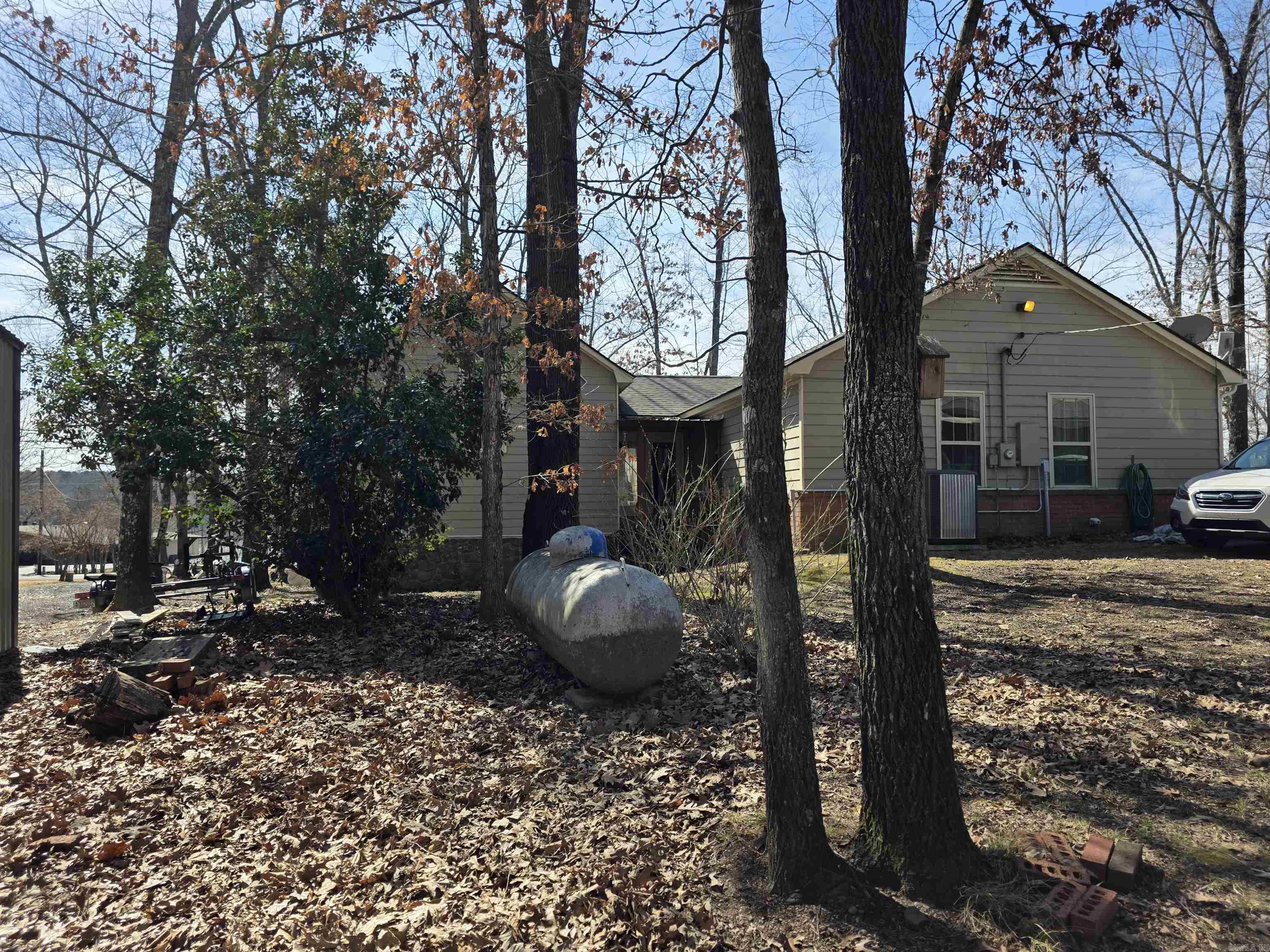 SKYPOINT ESTATES - LAKE - Residential