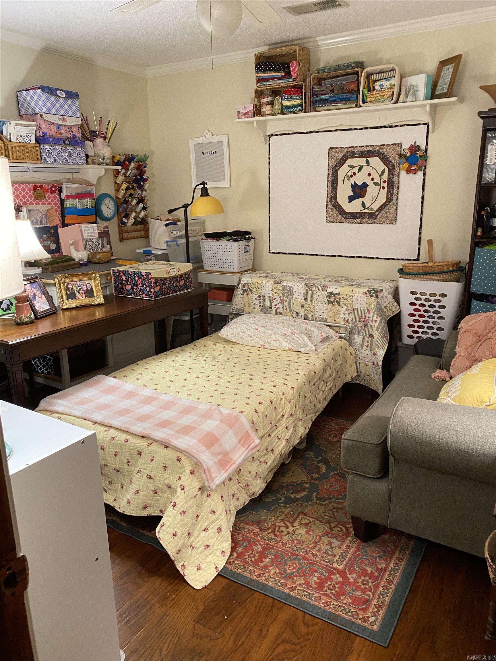 SKYPOINT ESTATES - LAKE - Residential