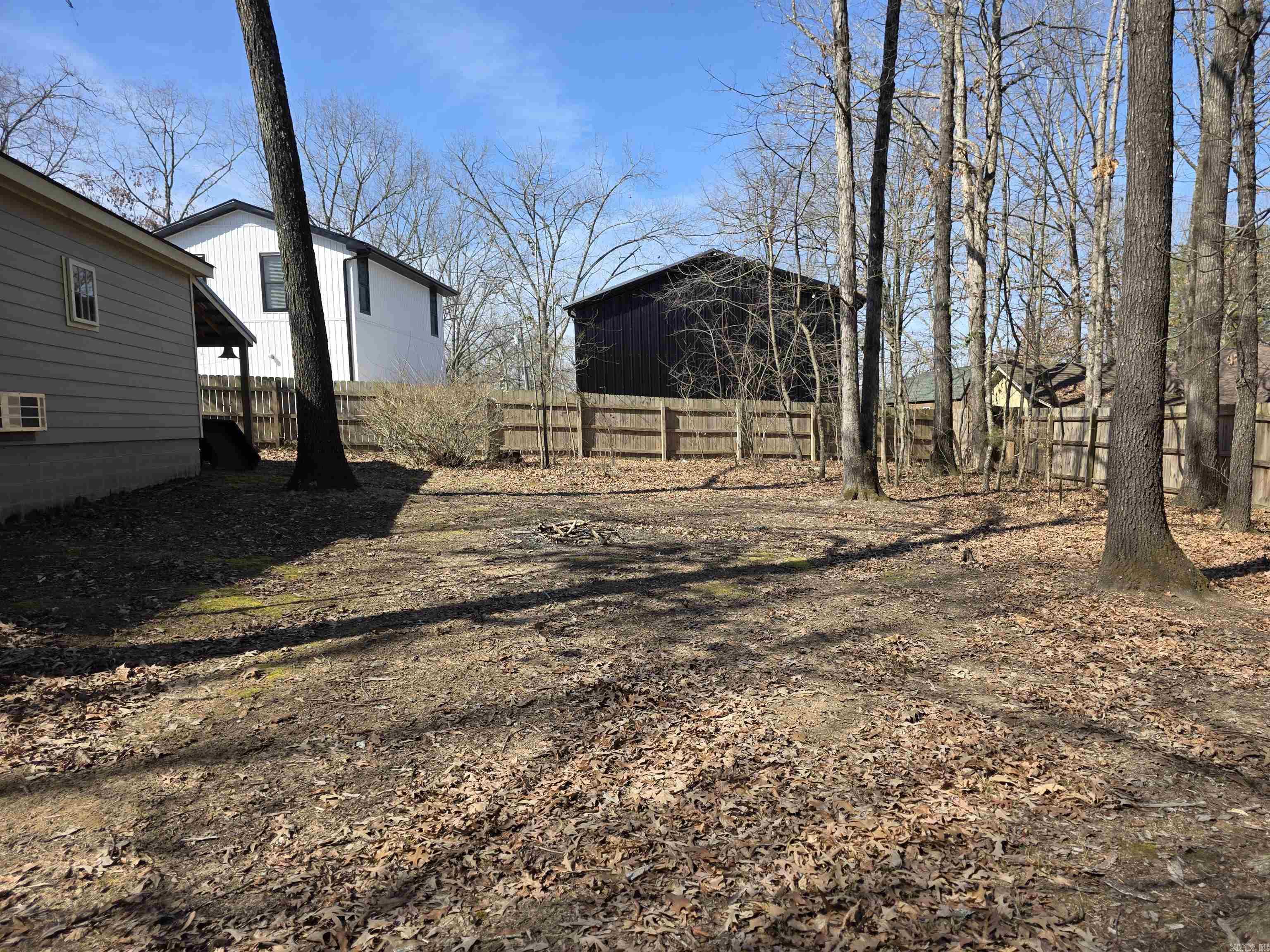 SKYPOINT ESTATES - LAKE - Residential