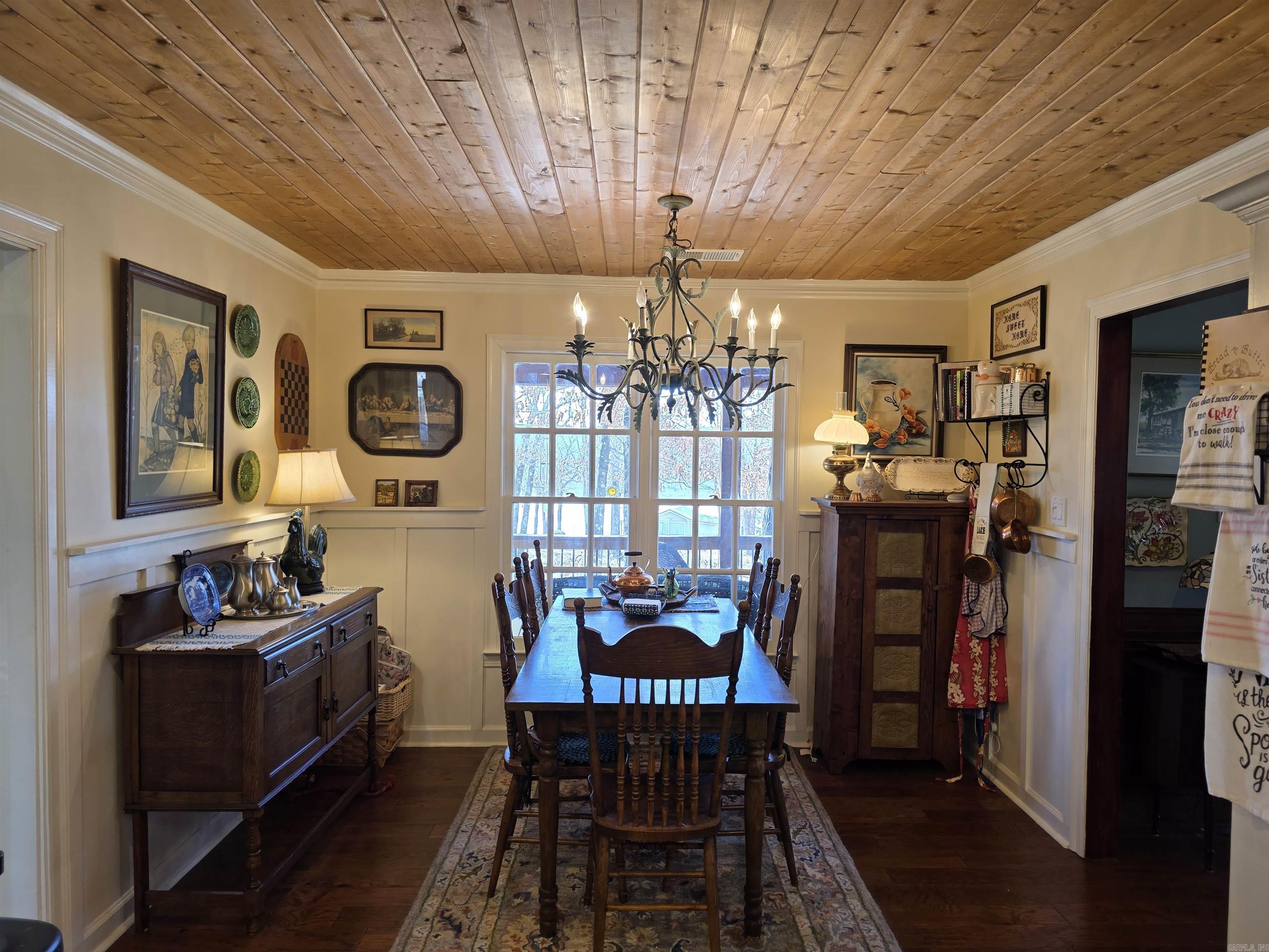 SKYPOINT ESTATES - LAKE - Residential