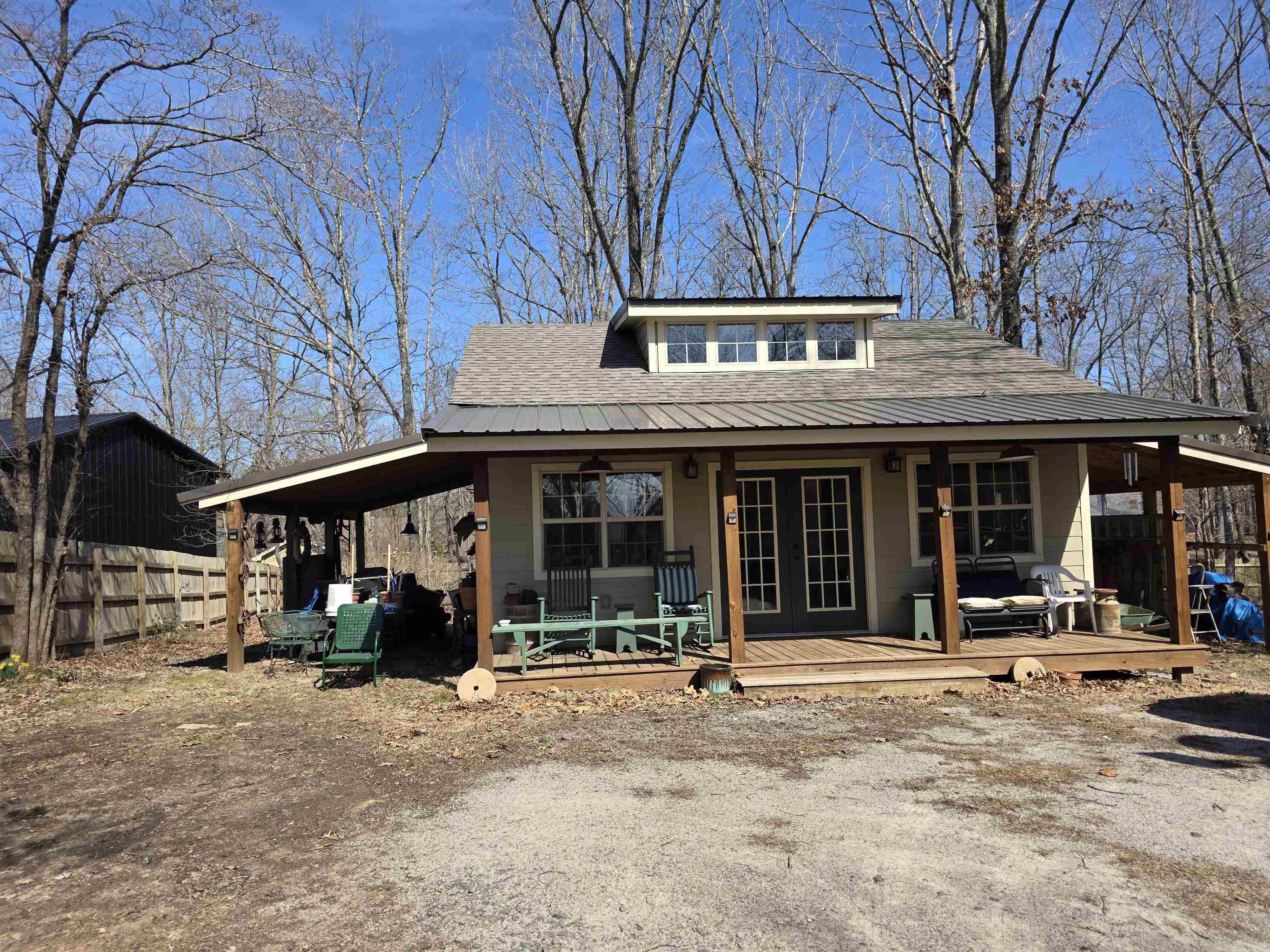 SKYPOINT ESTATES - LAKE - Residential