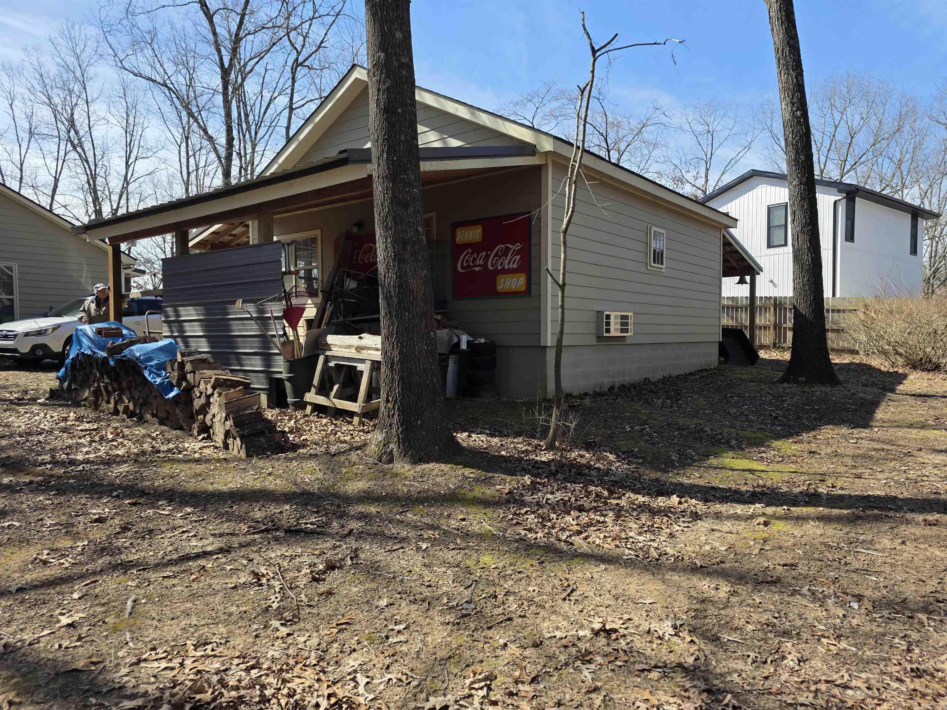 SKYPOINT ESTATES - LAKE - Residential