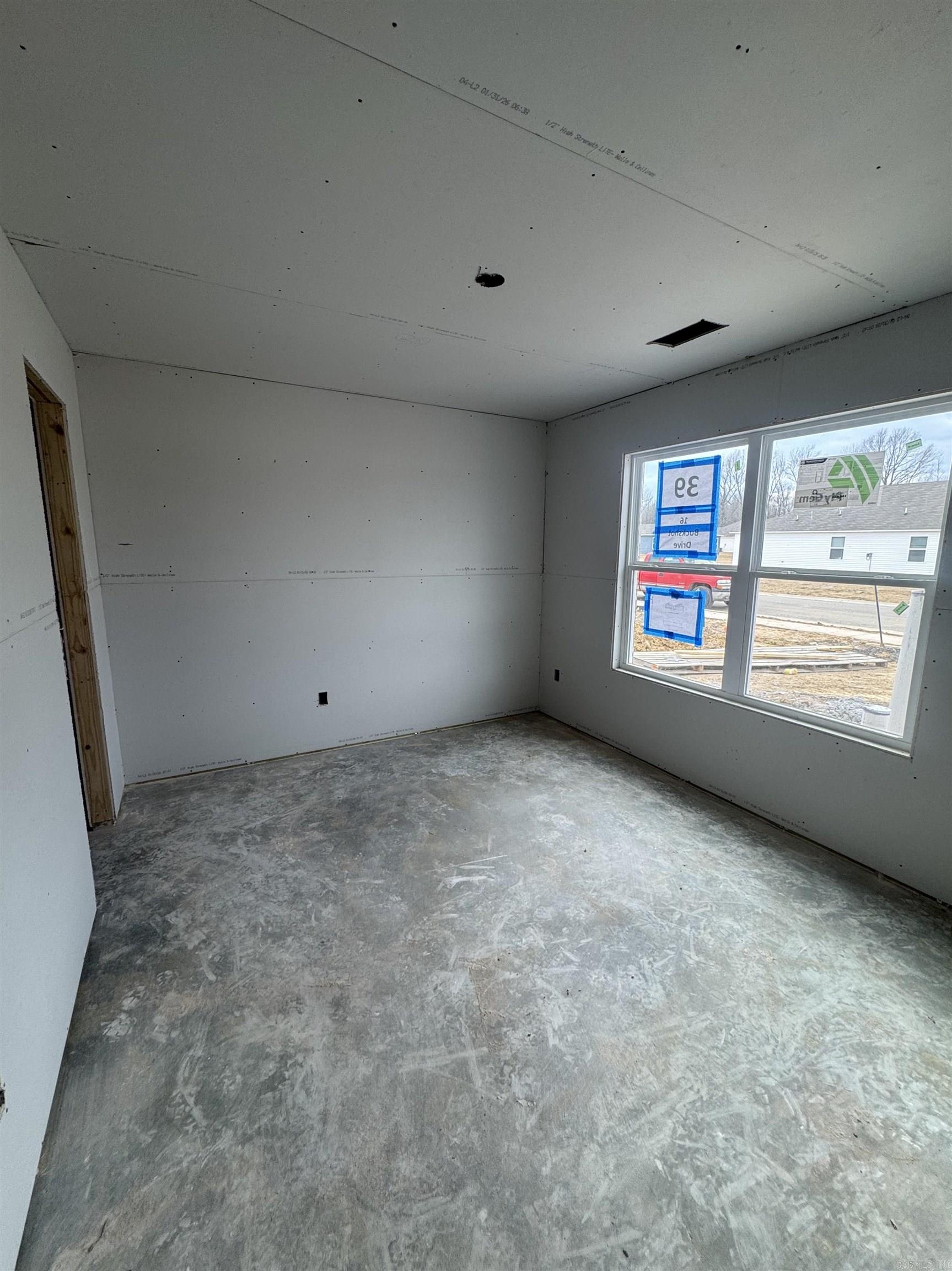 DEERFIELD ESTATES - Residential