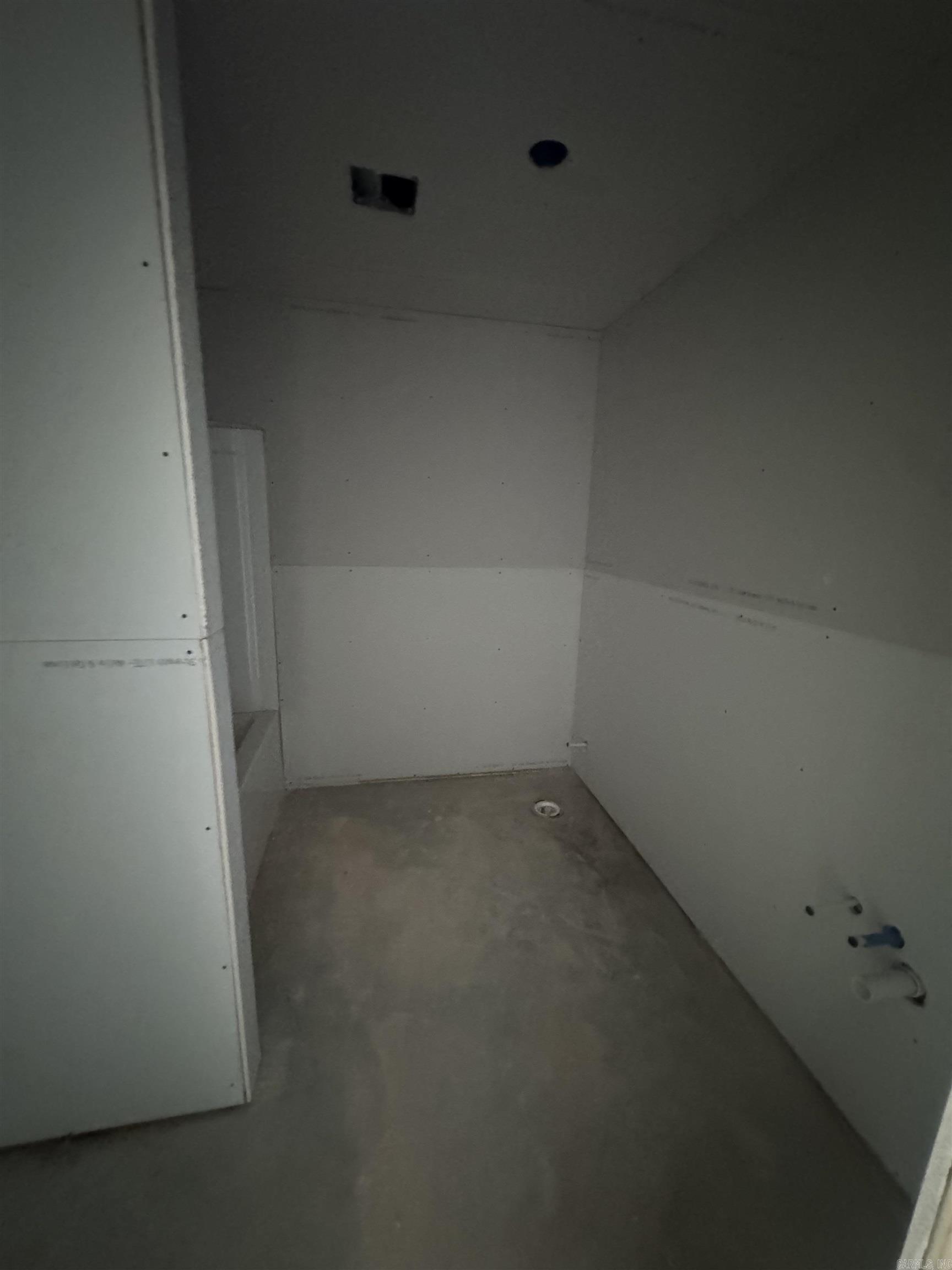 DEERFIELD ESTATES - Residential