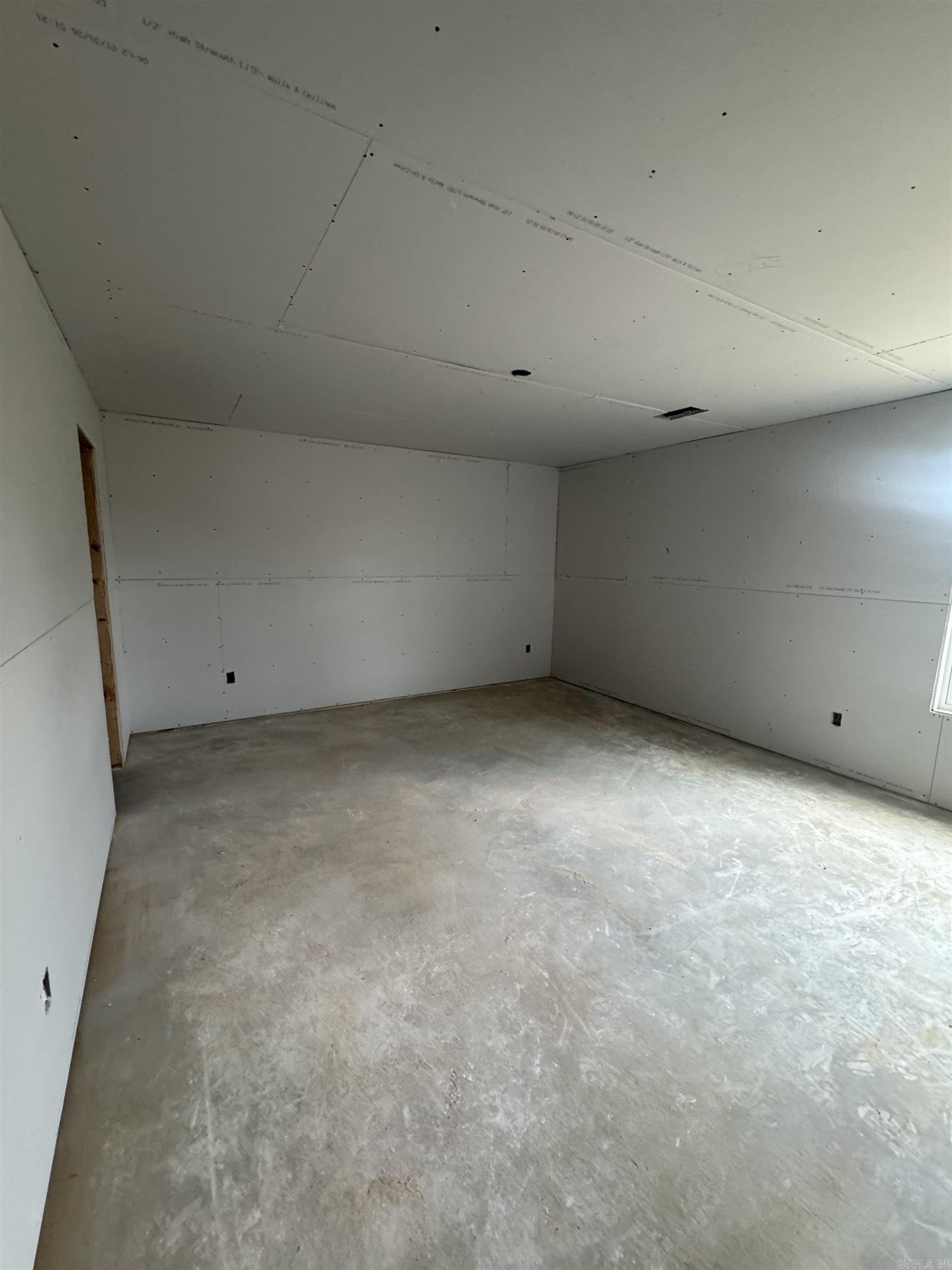 DEERFIELD ESTATES - Residential