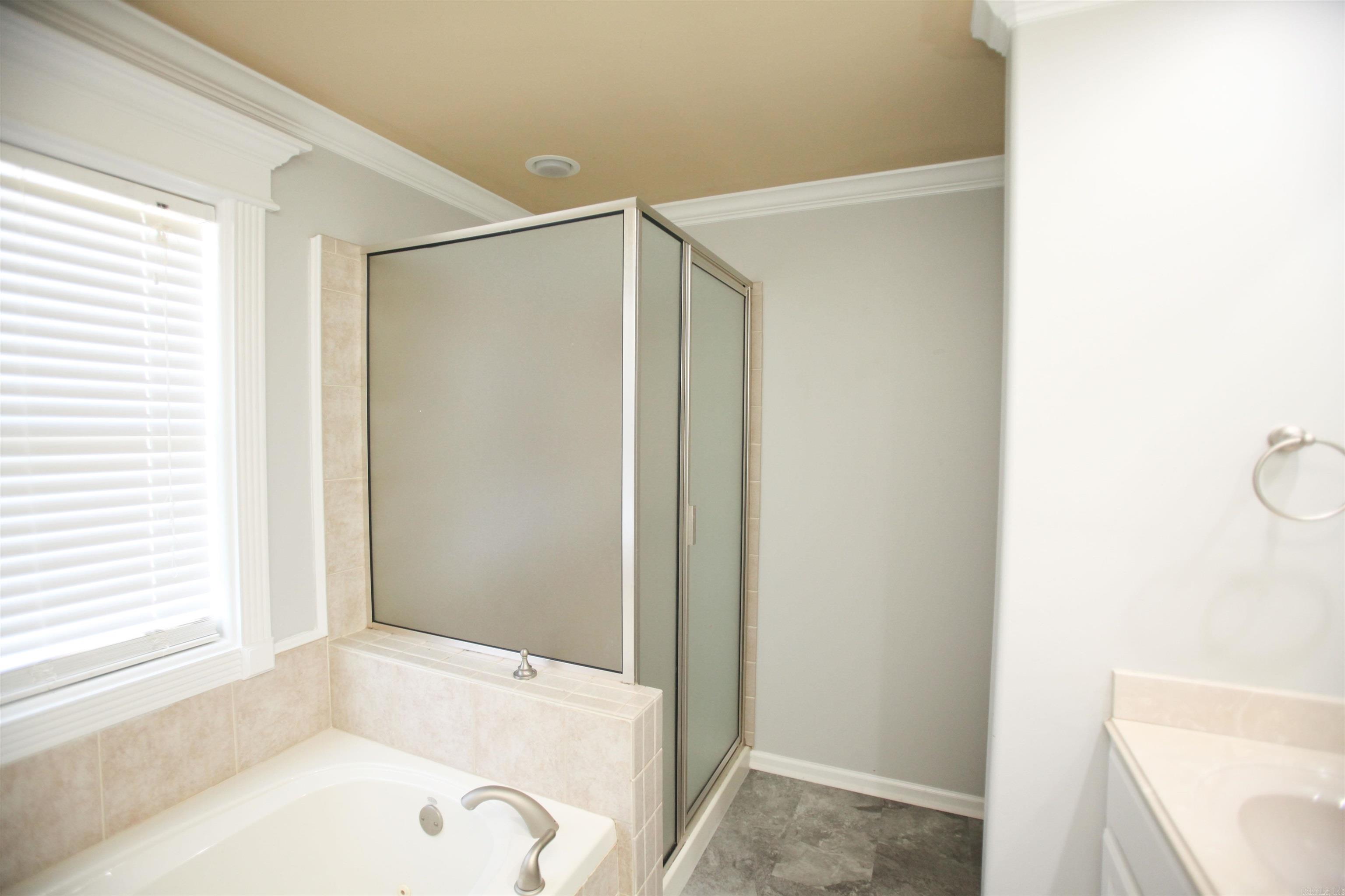 Club Cove - Residential Lease