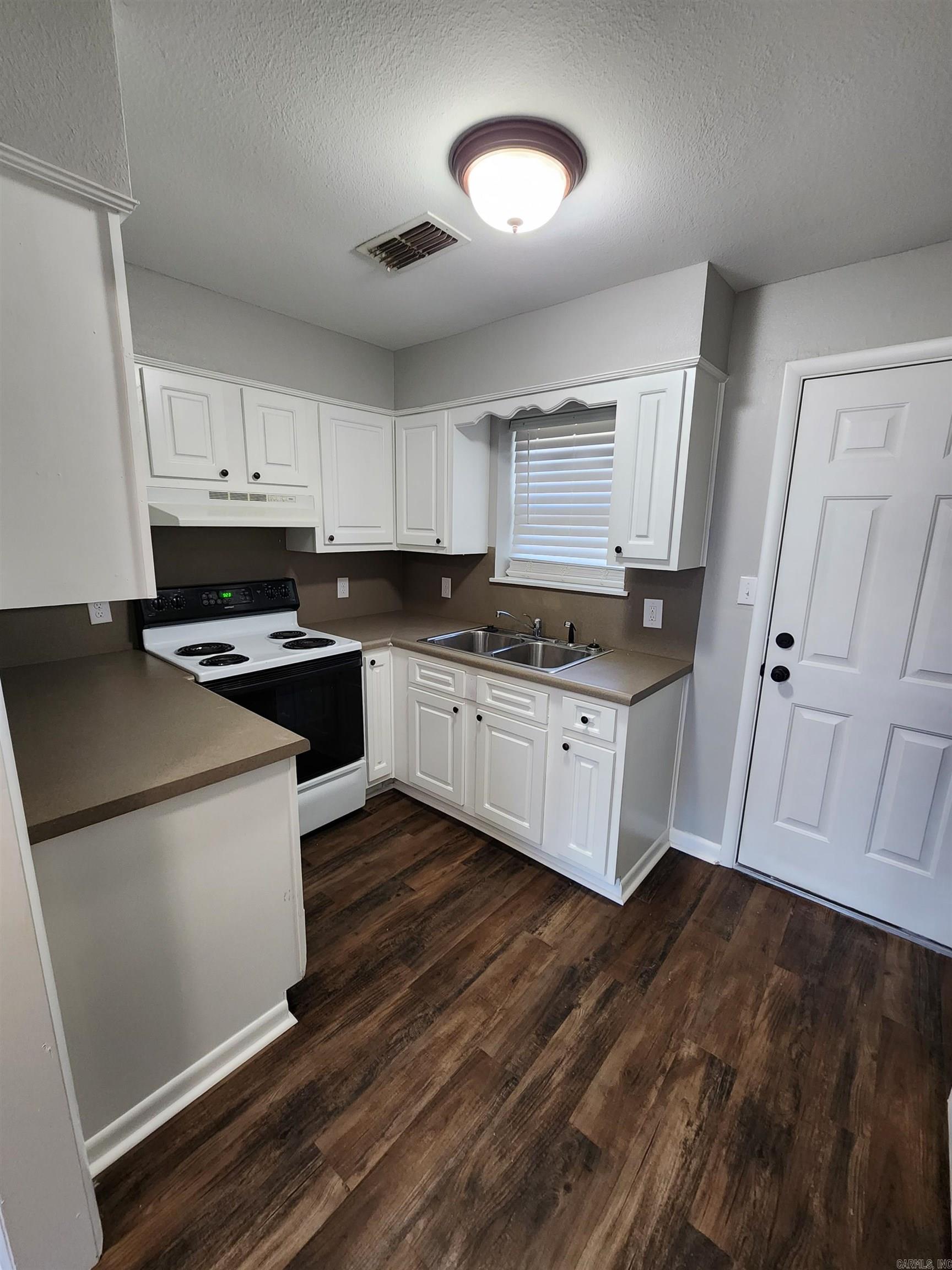 Salem Oaks - Residential Lease