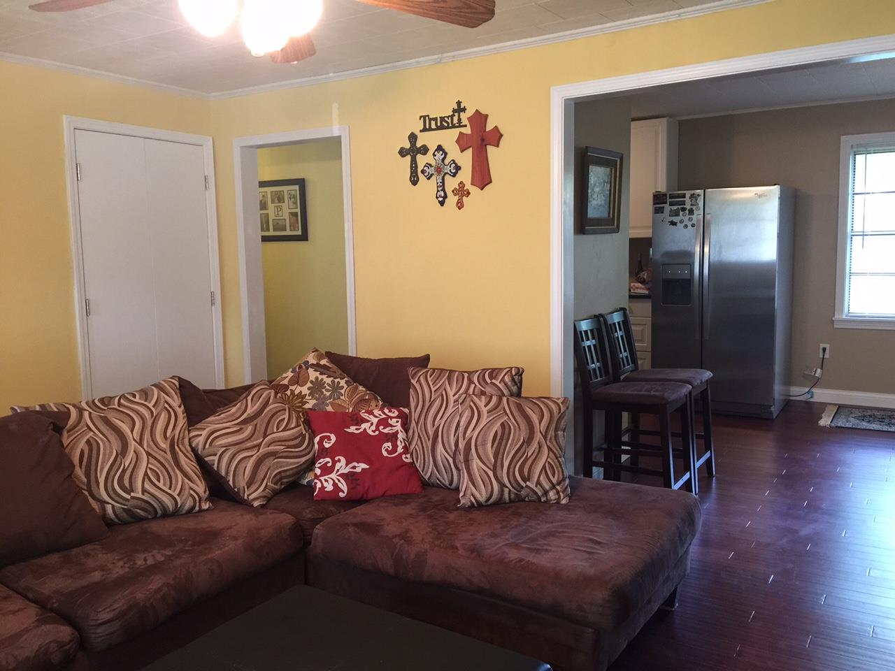 ANGEL CROSSING - Residential