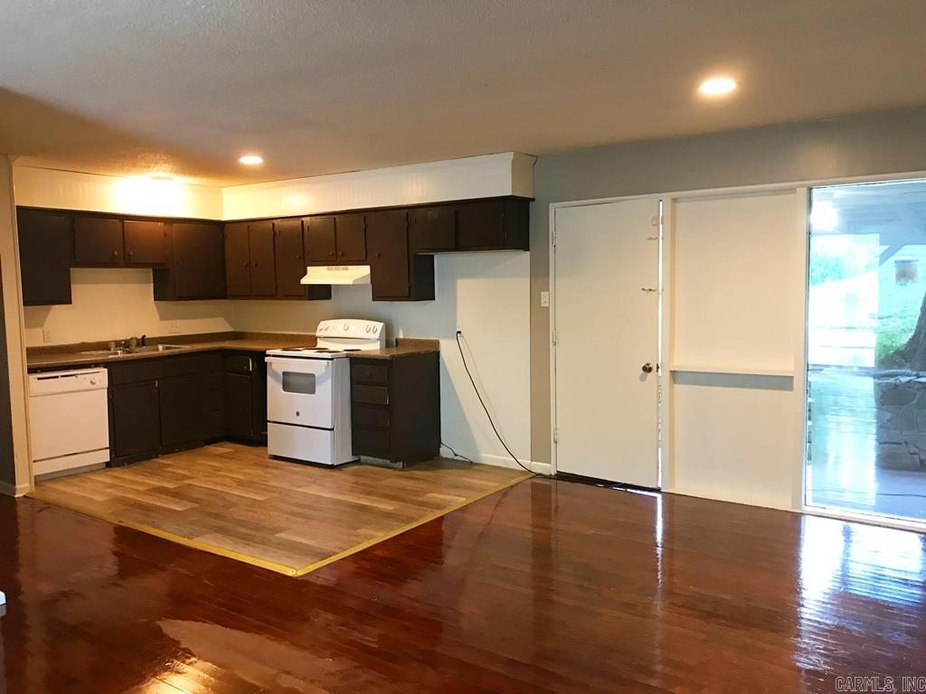 MEADOWCLIFF - Residential