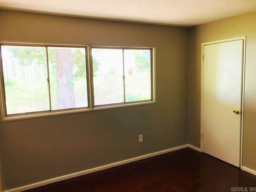 MEADOWCLIFF - Residential