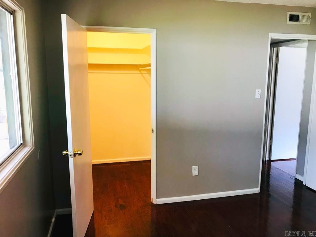 MEADOWCLIFF - Residential