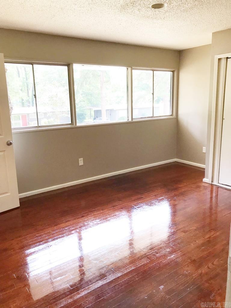 MEADOWCLIFF - Residential