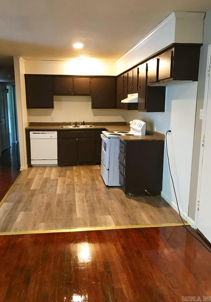 MEADOWCLIFF - Residential