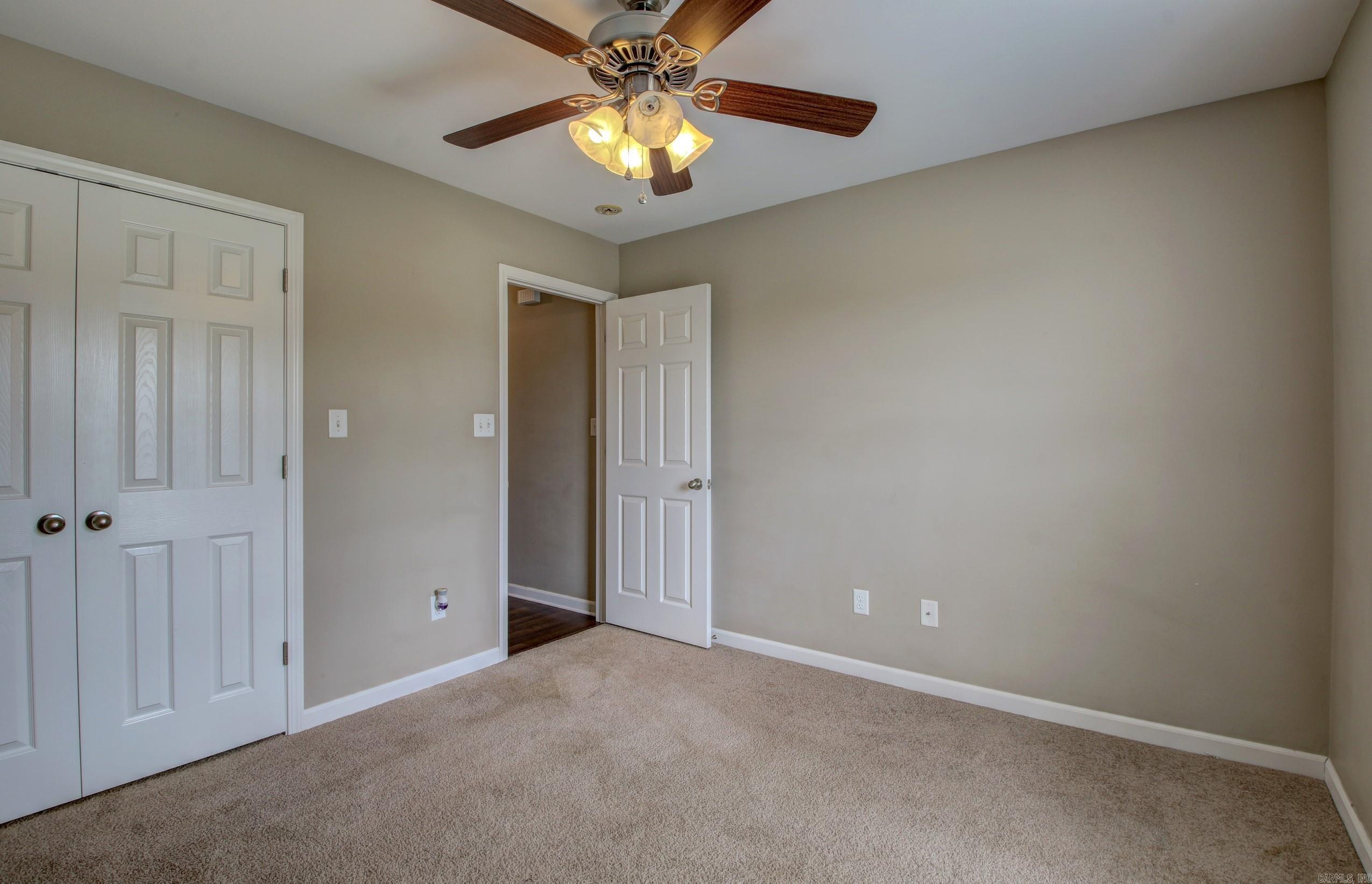 STONEHENGE PLACE - Residential