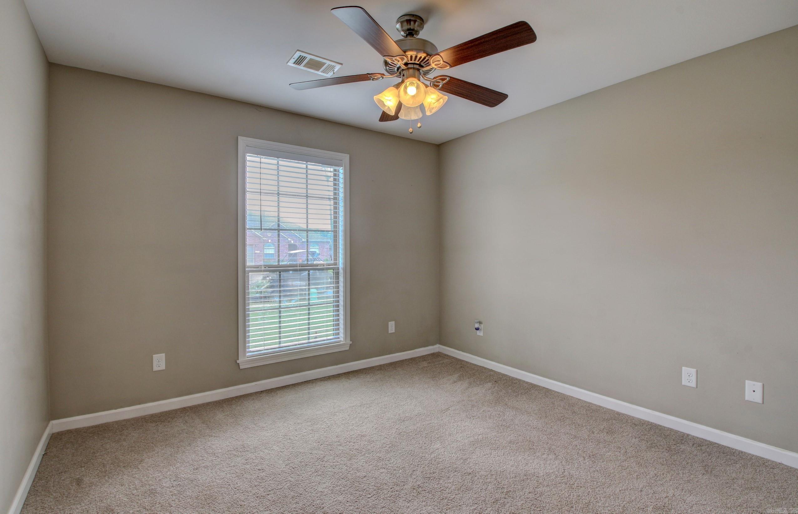 STONEHENGE PLACE - Residential