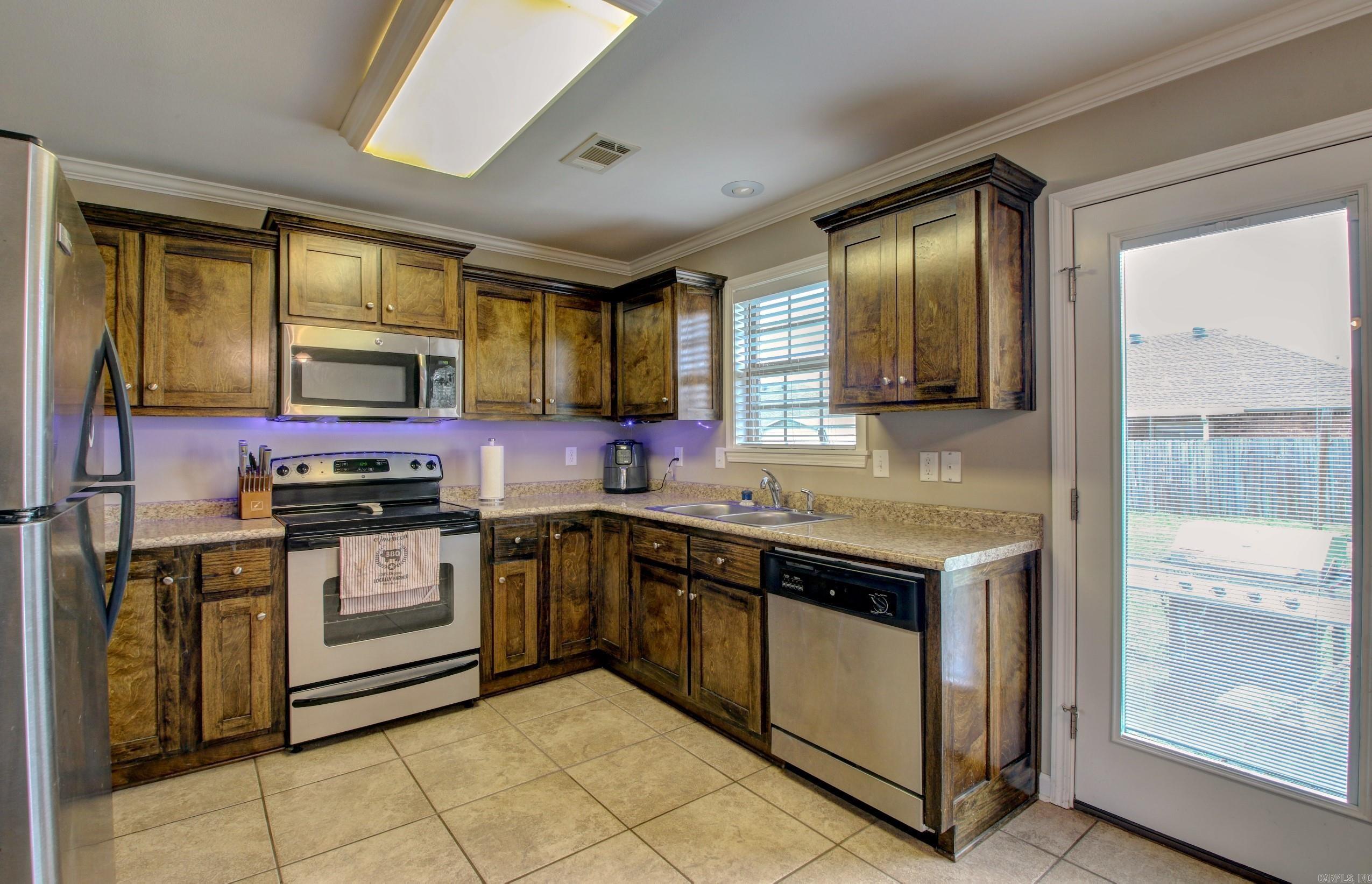 STONEHENGE PLACE - Residential