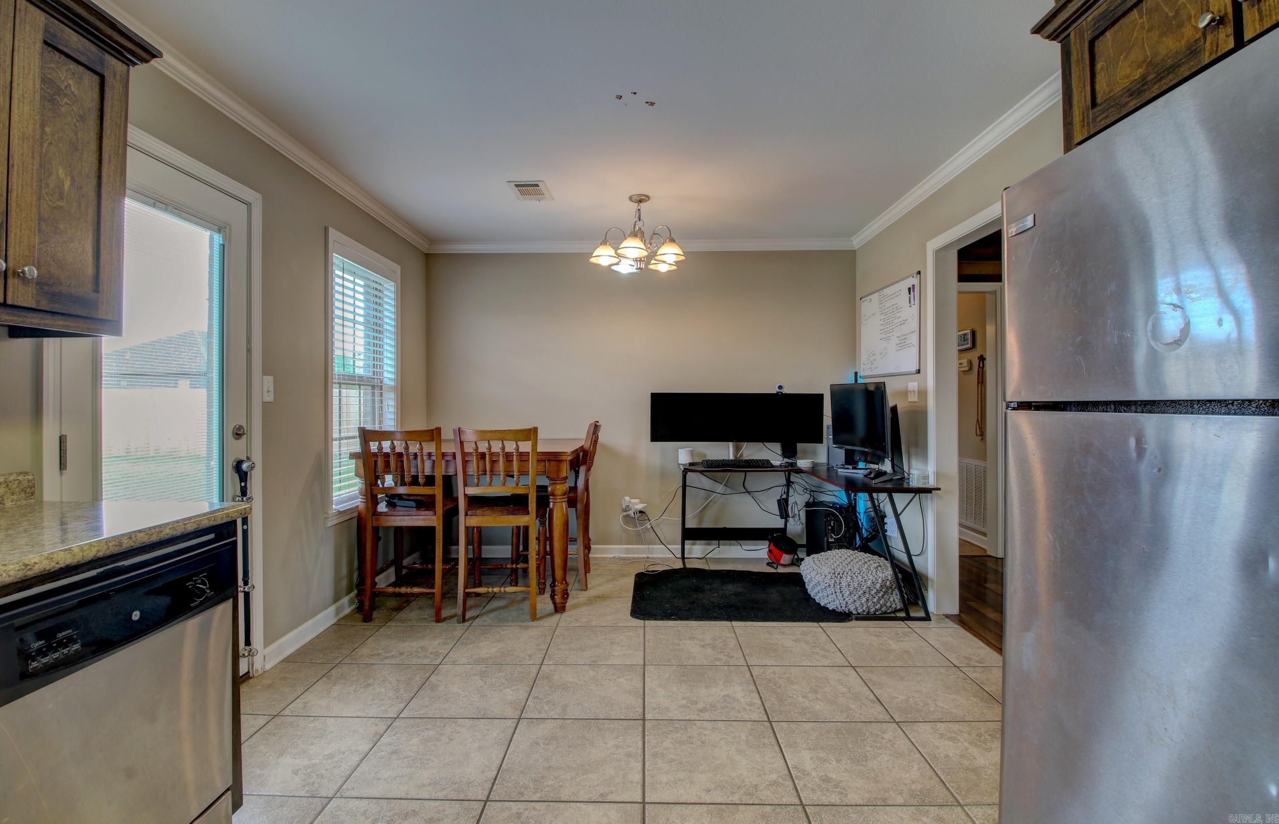 STONEHENGE PLACE - Residential