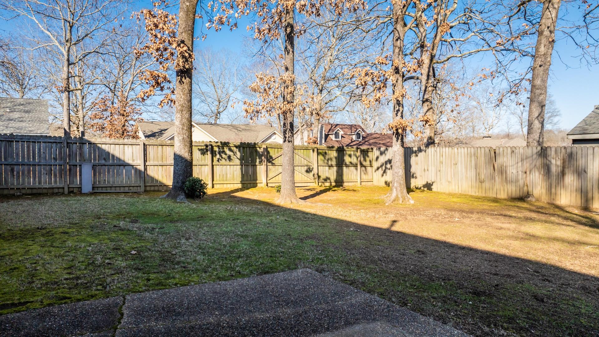 NORTHLAKE - Residential