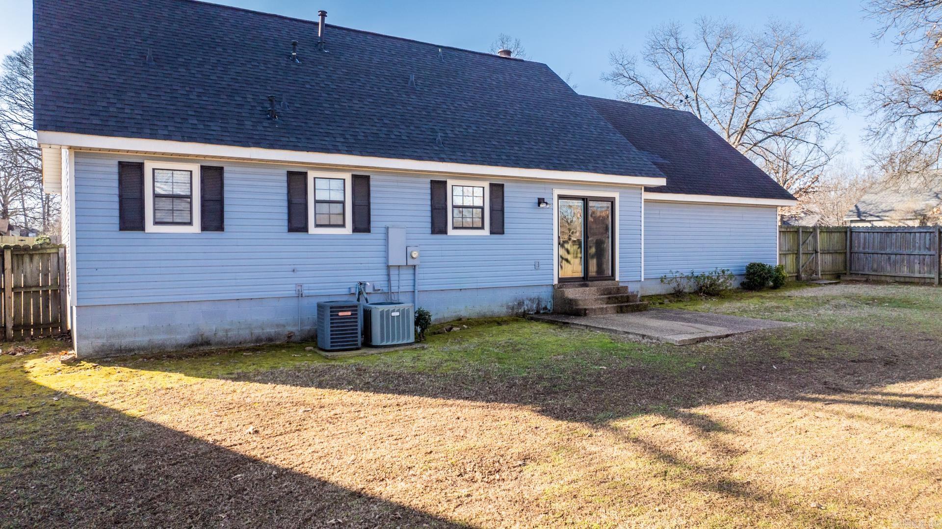 NORTHLAKE - Residential