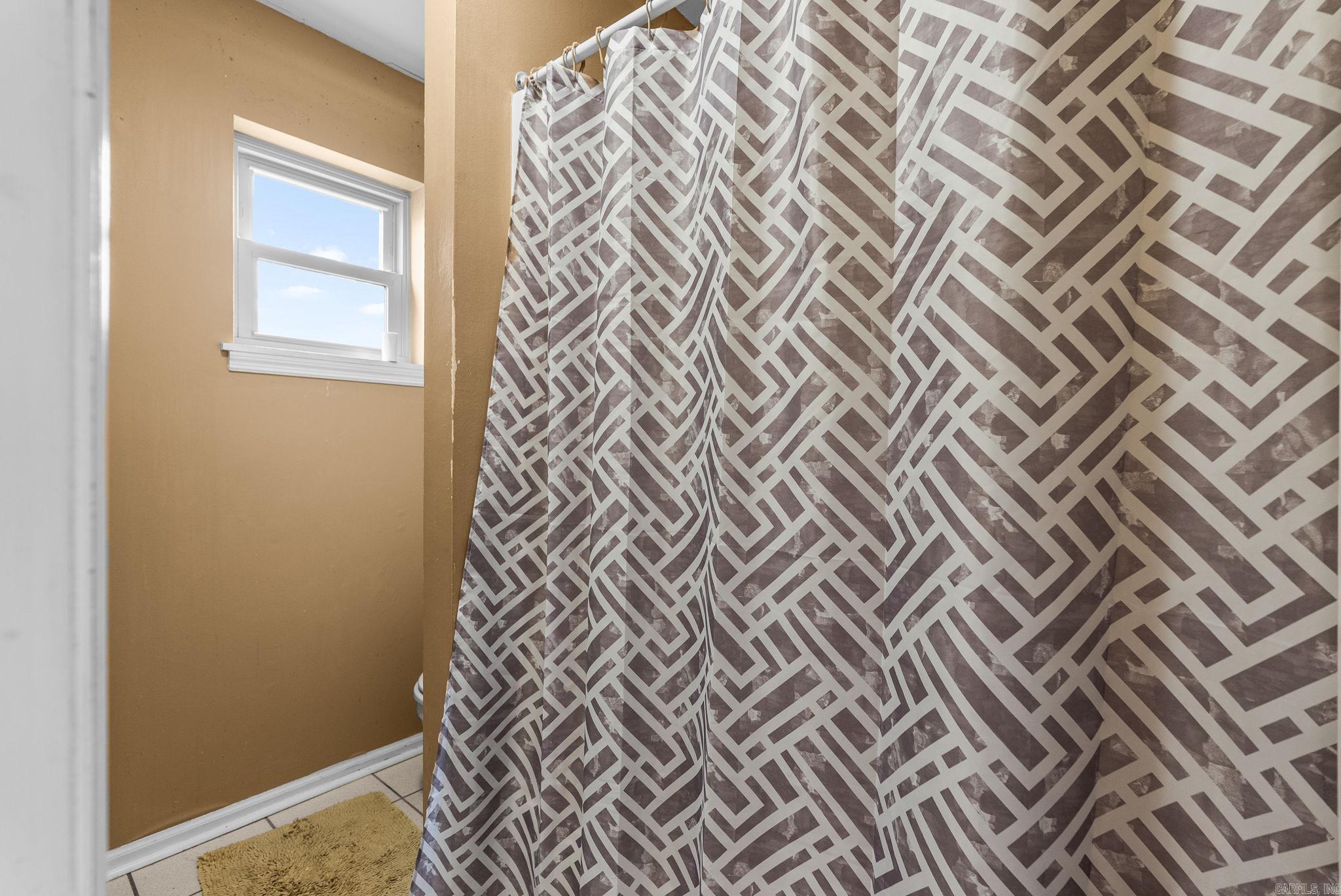 WEATHERWOOD TO CRYSTAL HILL VI - Residential