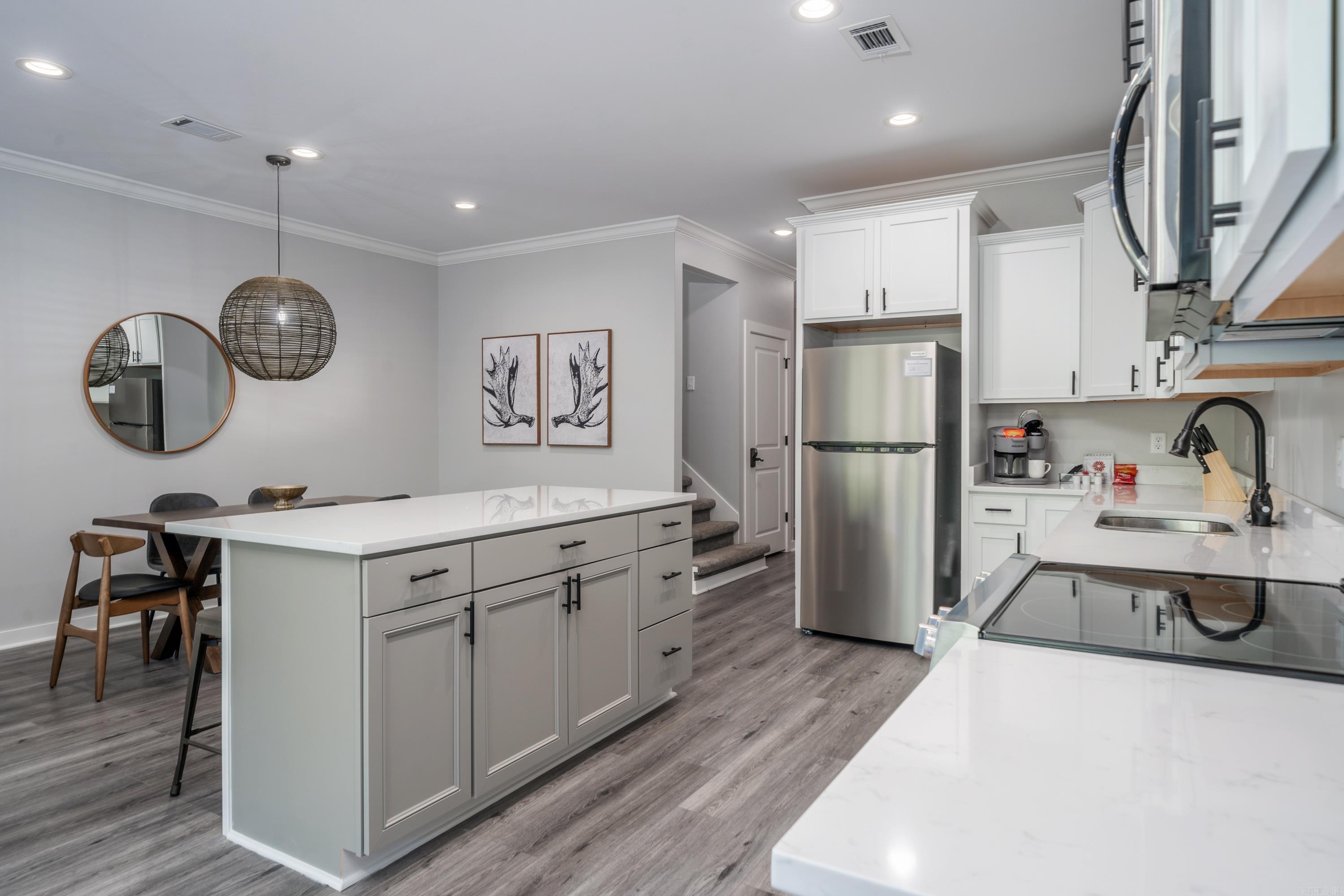 Lake Aire - Residential