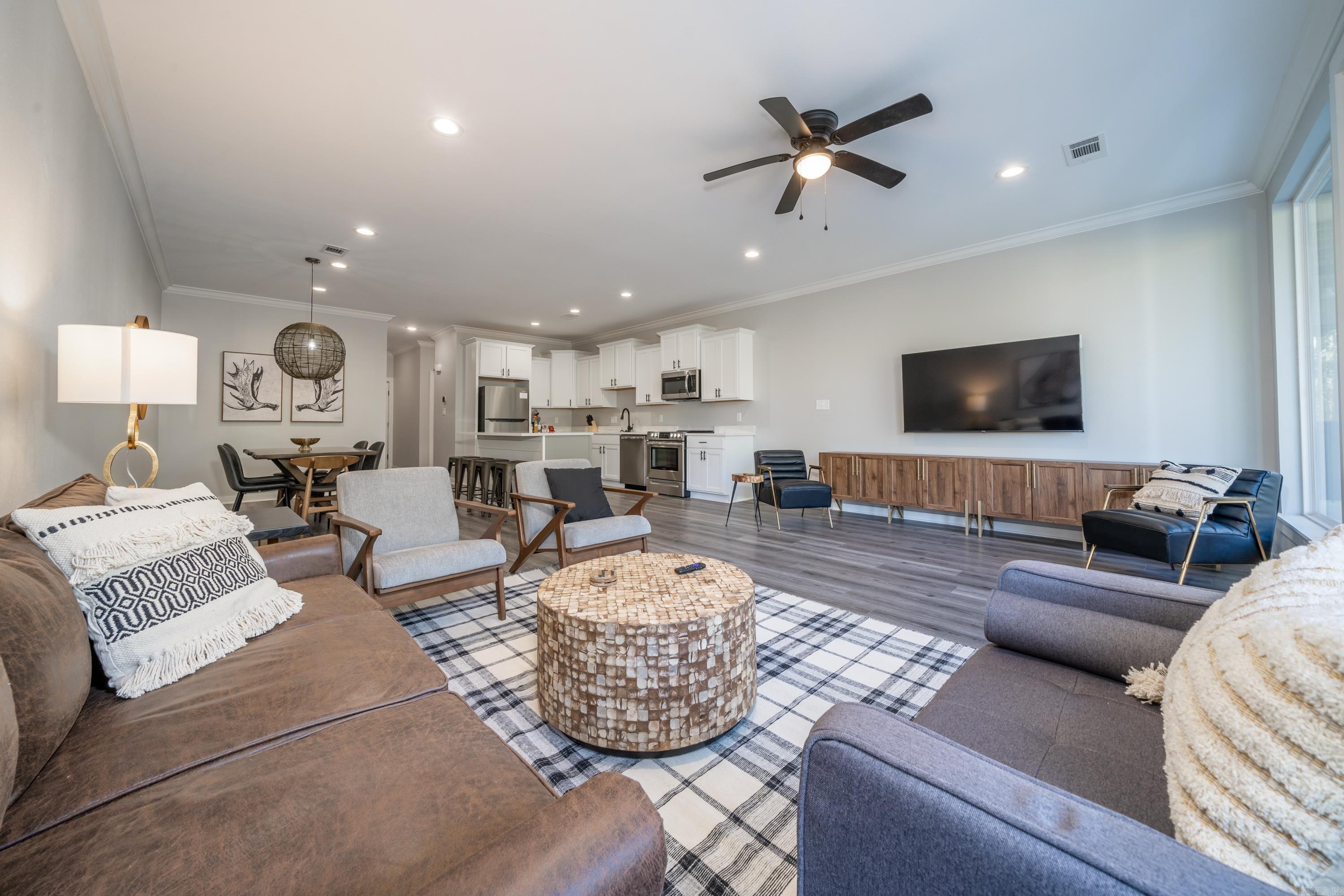 Lake Aire - Residential