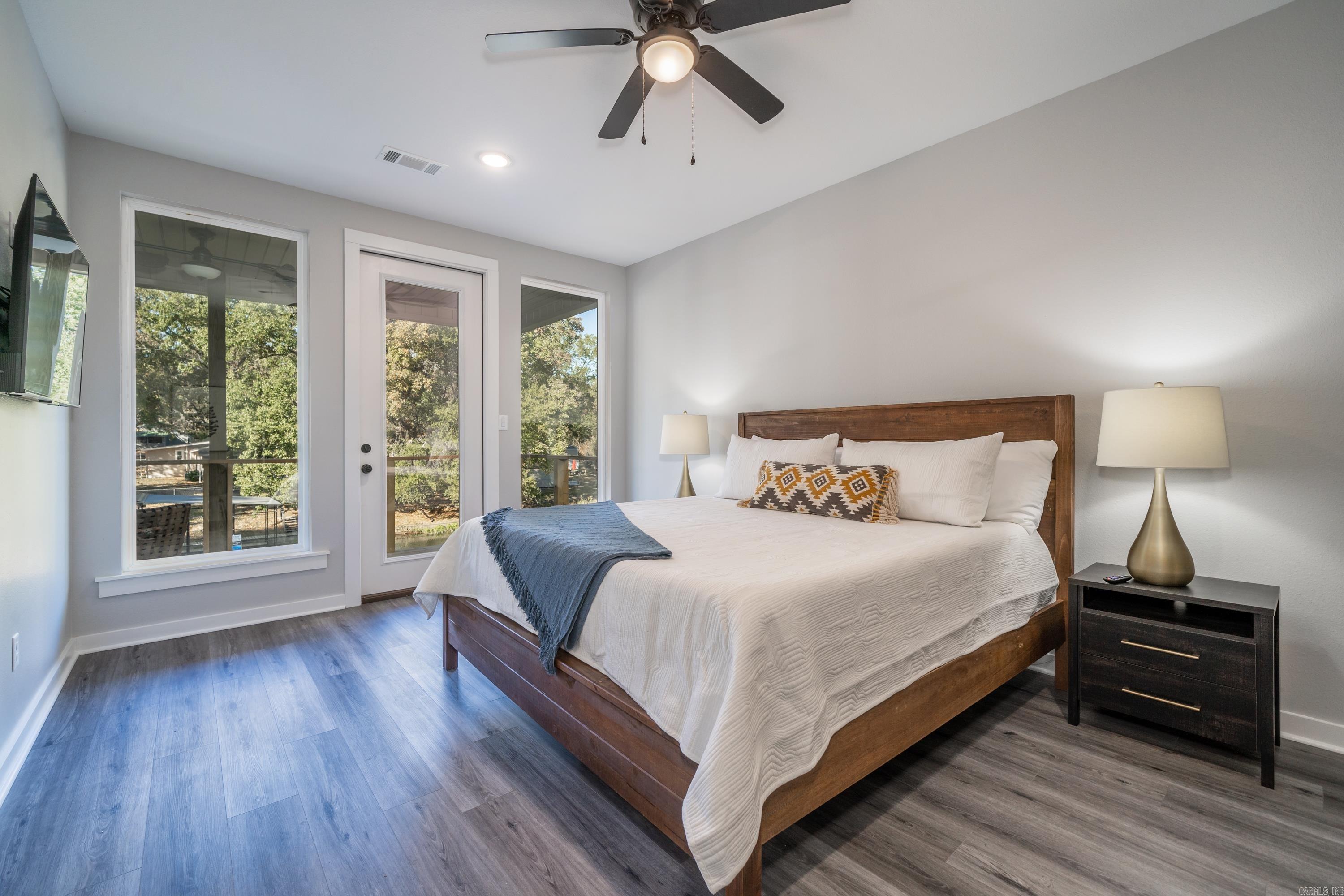 Lake Aire - Residential