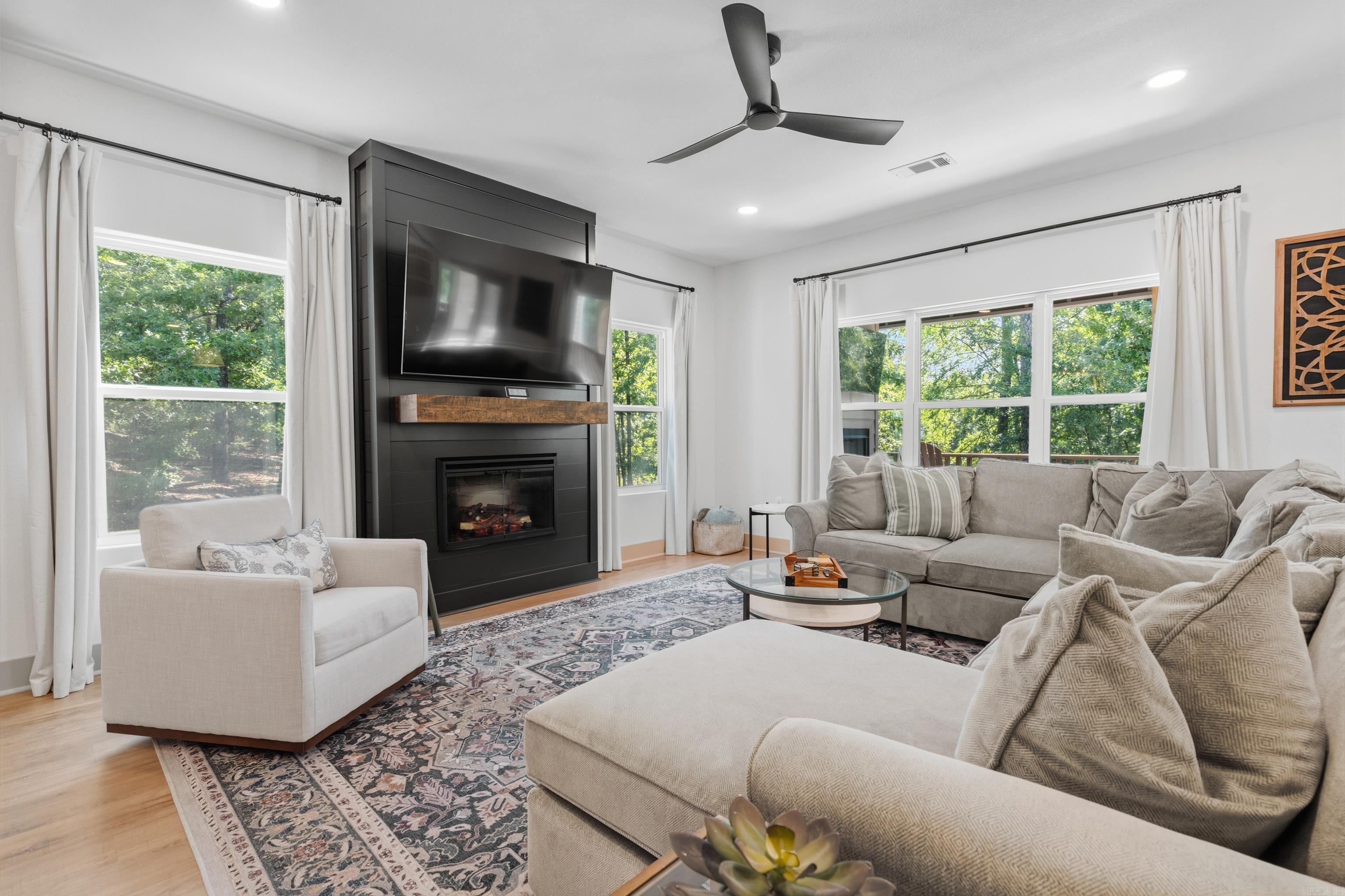 Cresta - Residential