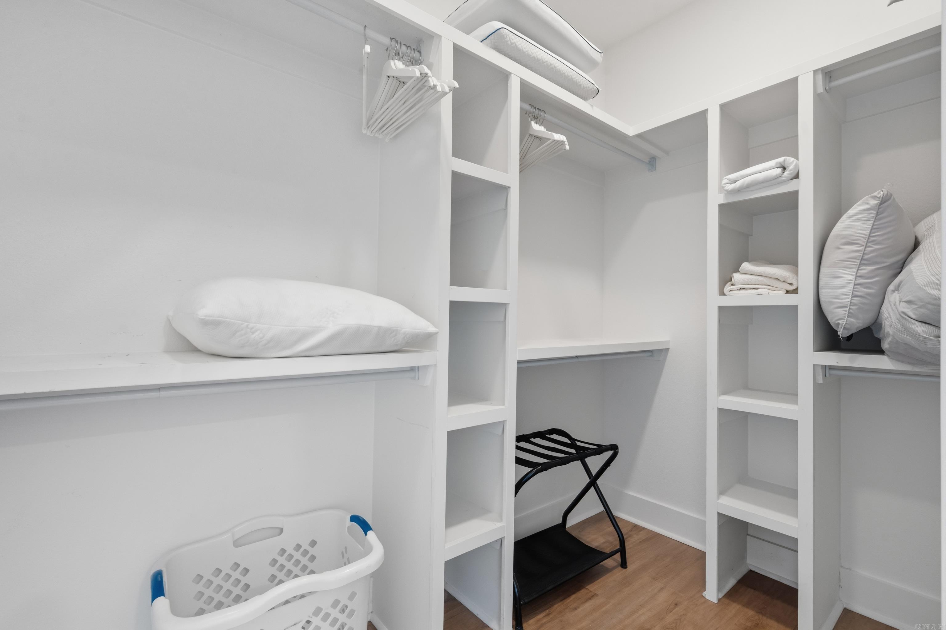 Cresta - Residential