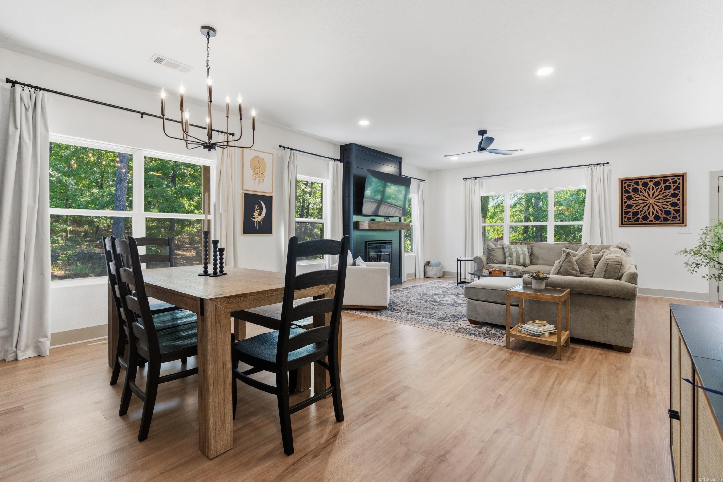 Cresta - Residential