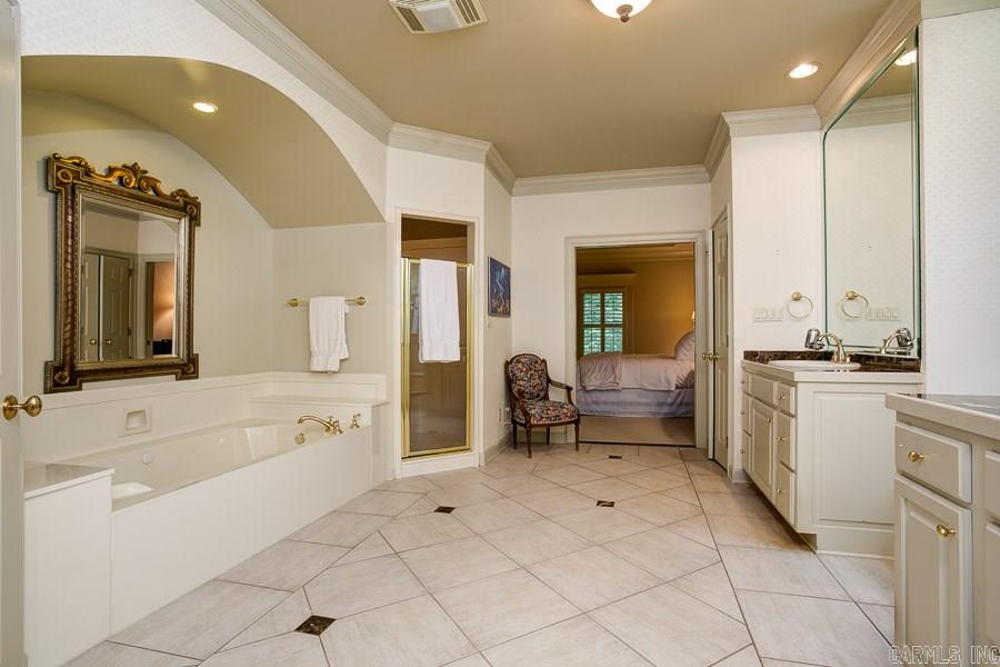 CHENAL VALLEY THE ESTATES - Residential