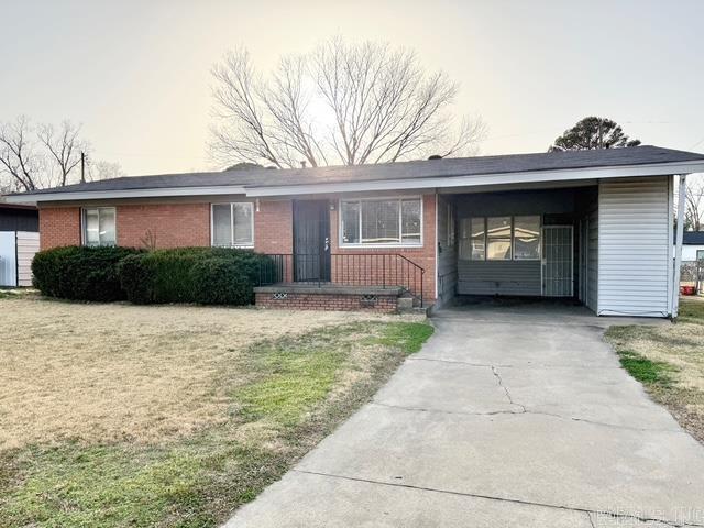 ROLLING HILLS - Residential