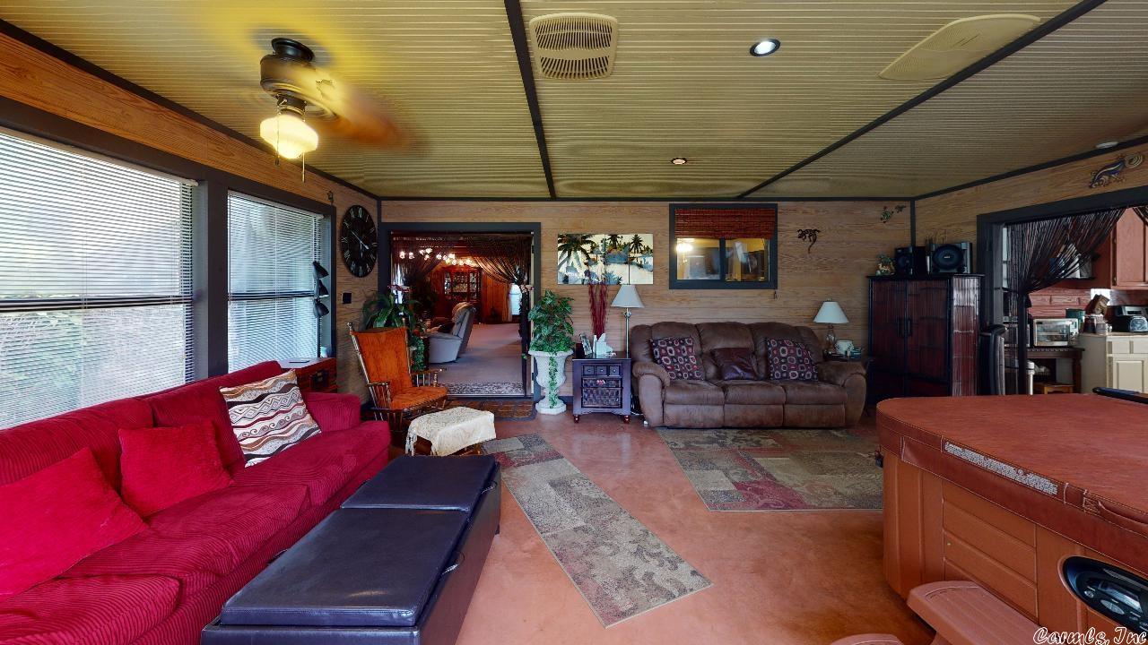 ARKANSAS HGTS - Residential