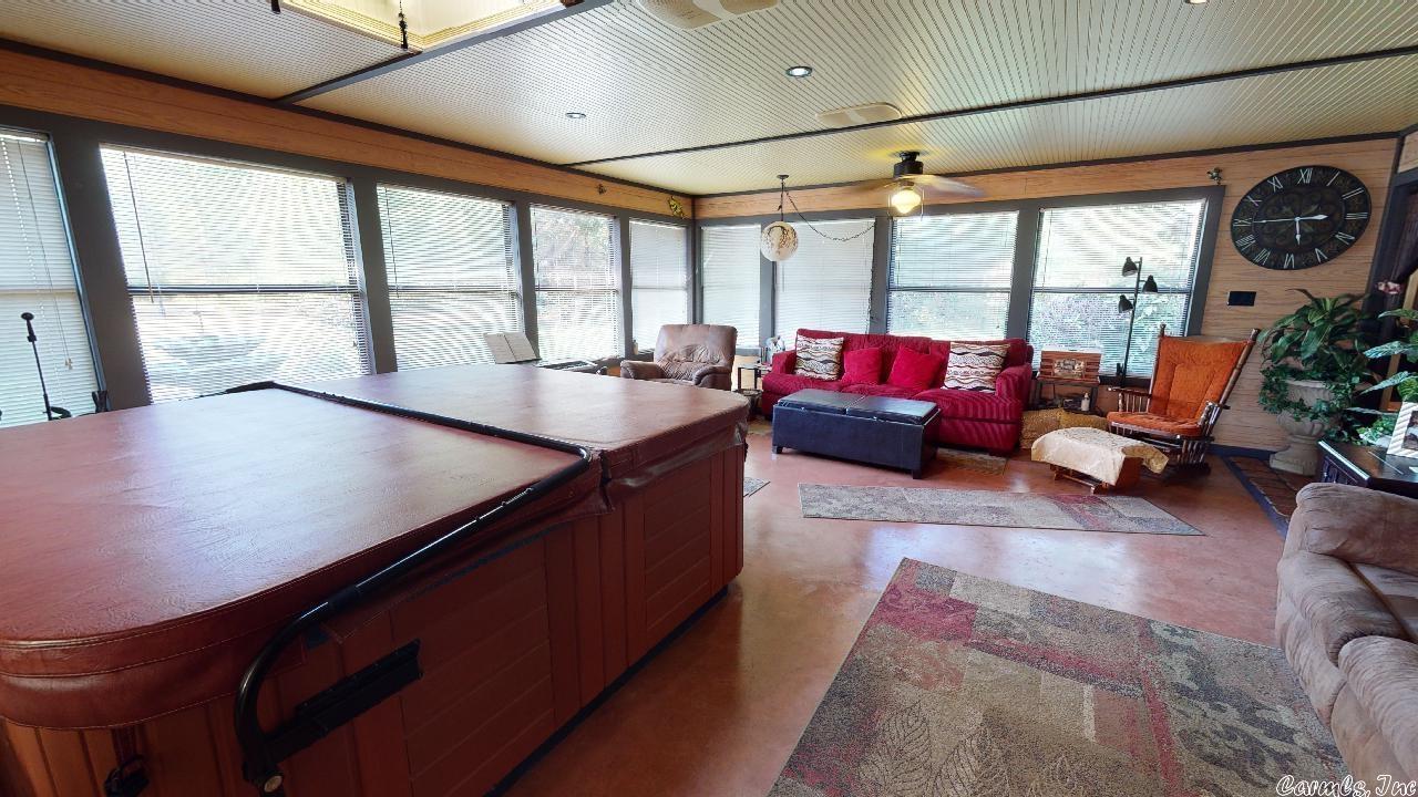 ARKANSAS HGTS - Residential