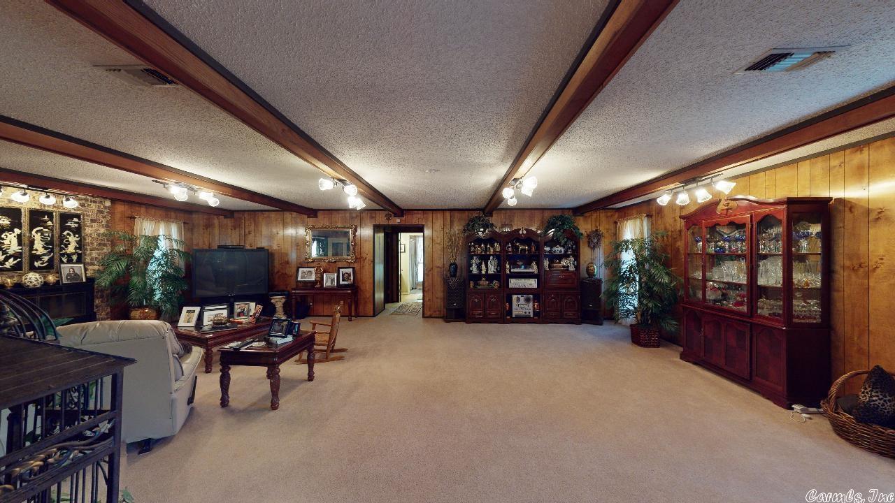 ARKANSAS HGTS - Residential