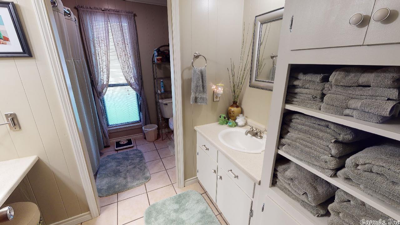 ARKANSAS HGTS - Residential