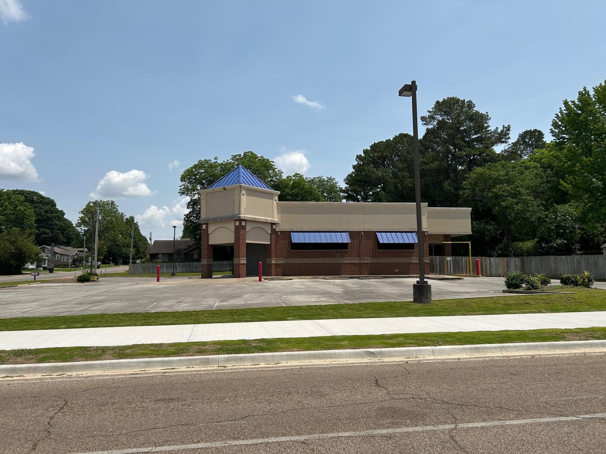Coles 3rd - Commercial Sale