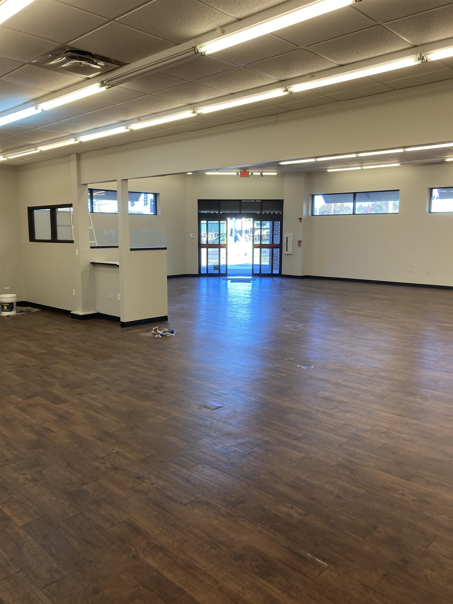 Coles 3rd - Commercial Sale