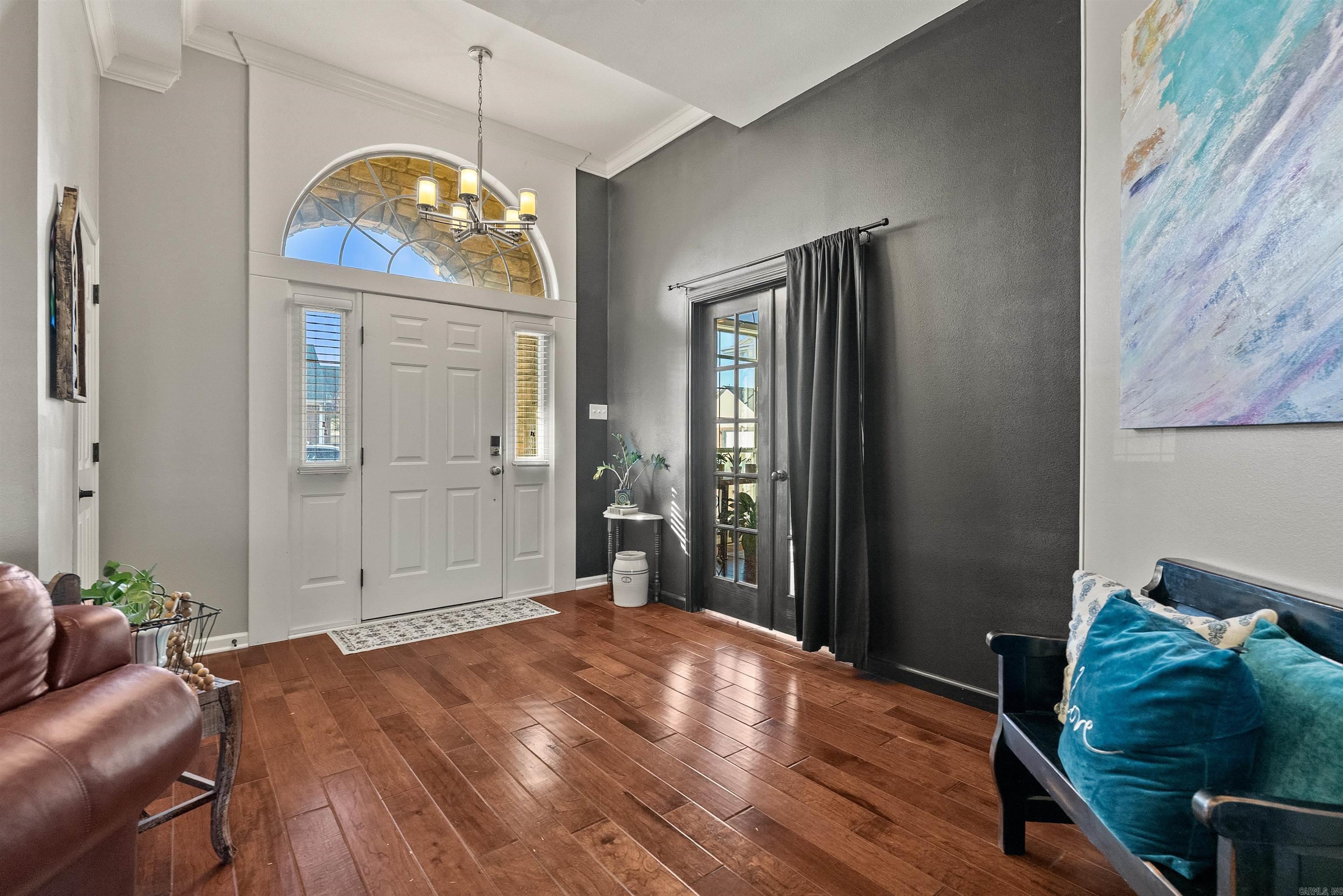 CATHERINE PLACE - Residential