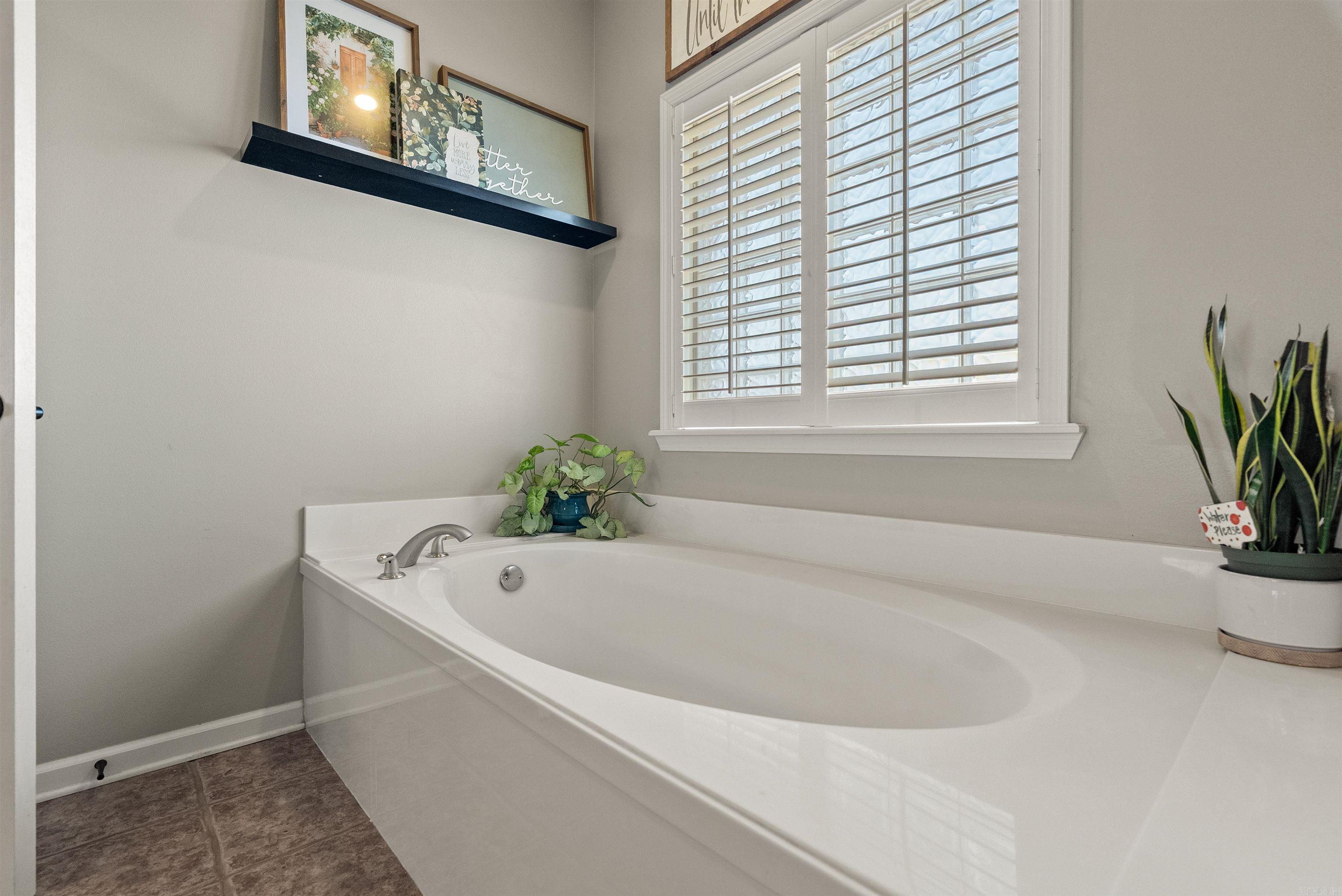 CATHERINE PLACE - Residential