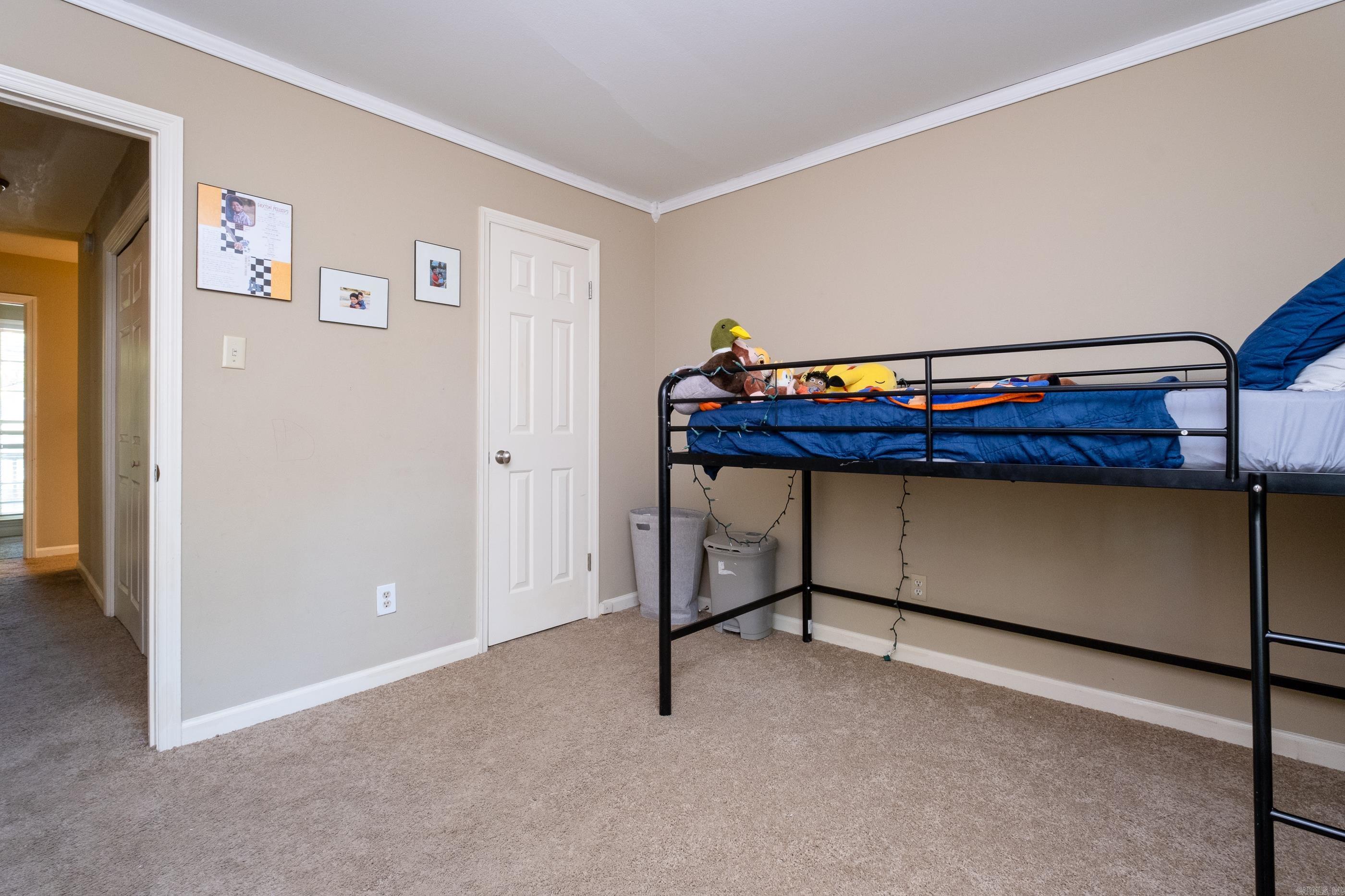 KINGSBRIDGE TWNHSE - Residential