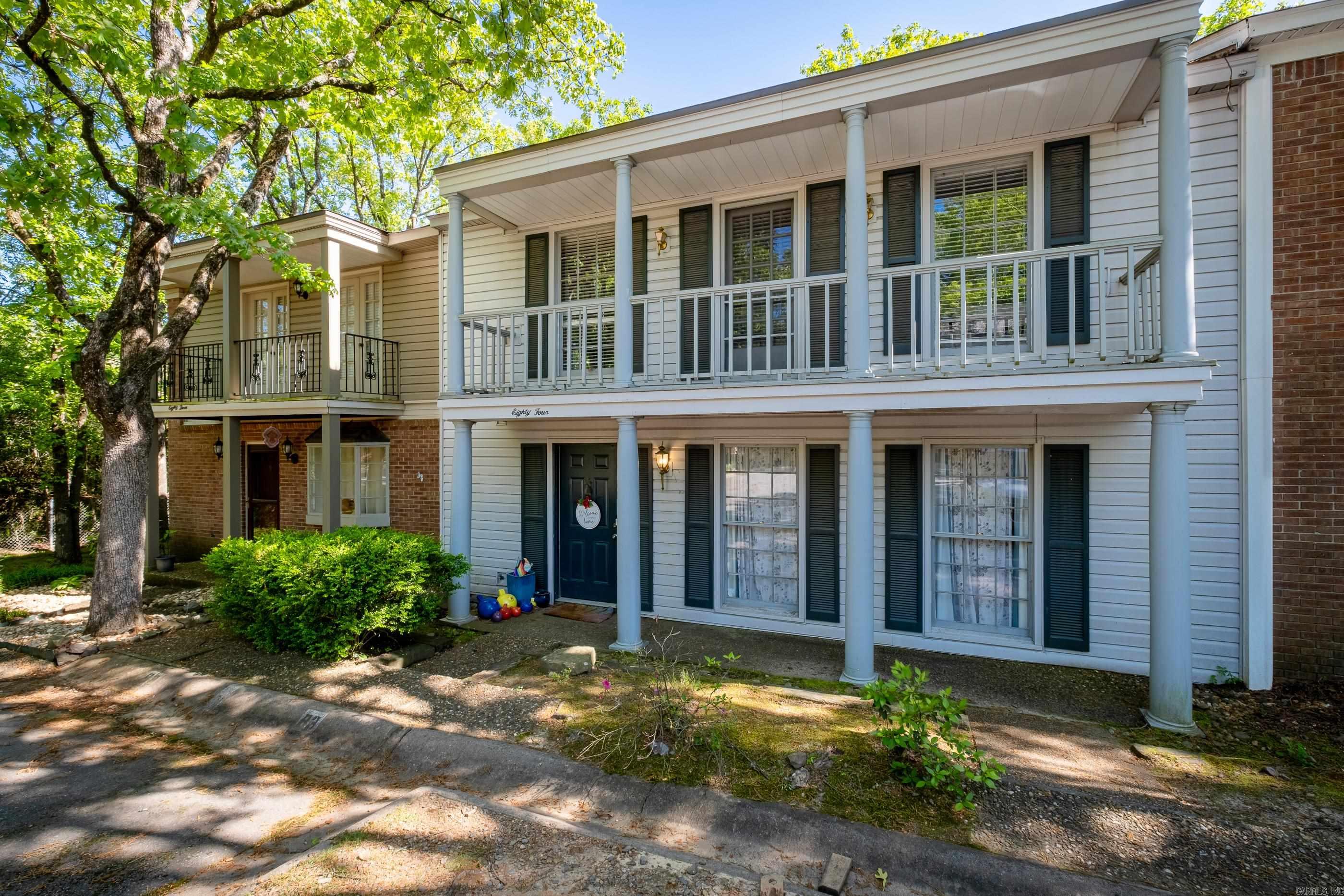 KINGSBRIDGE TWNHSE - Residential