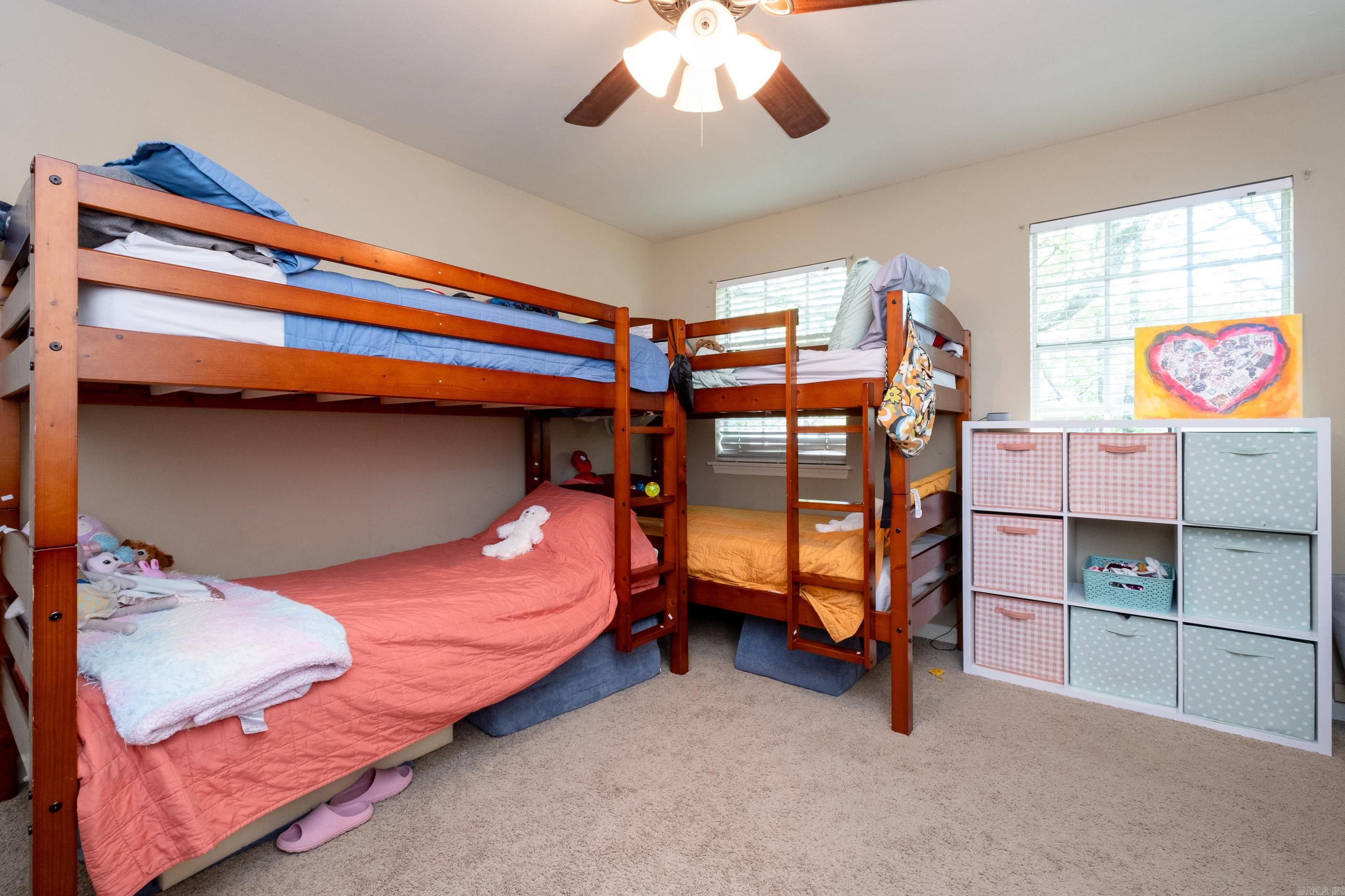 KINGSBRIDGE TWNHSE - Residential