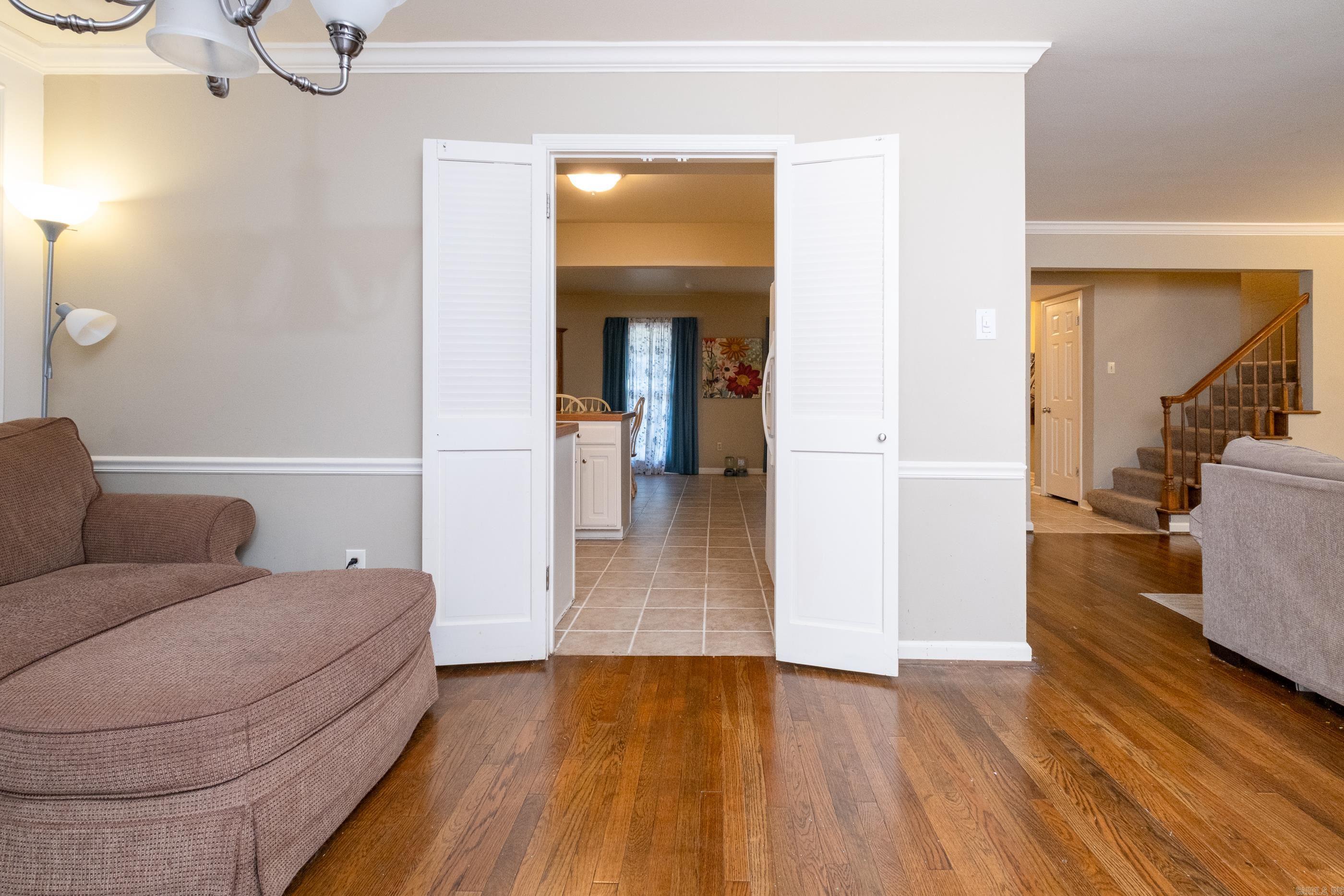 KINGSBRIDGE TWNHSE - Residential